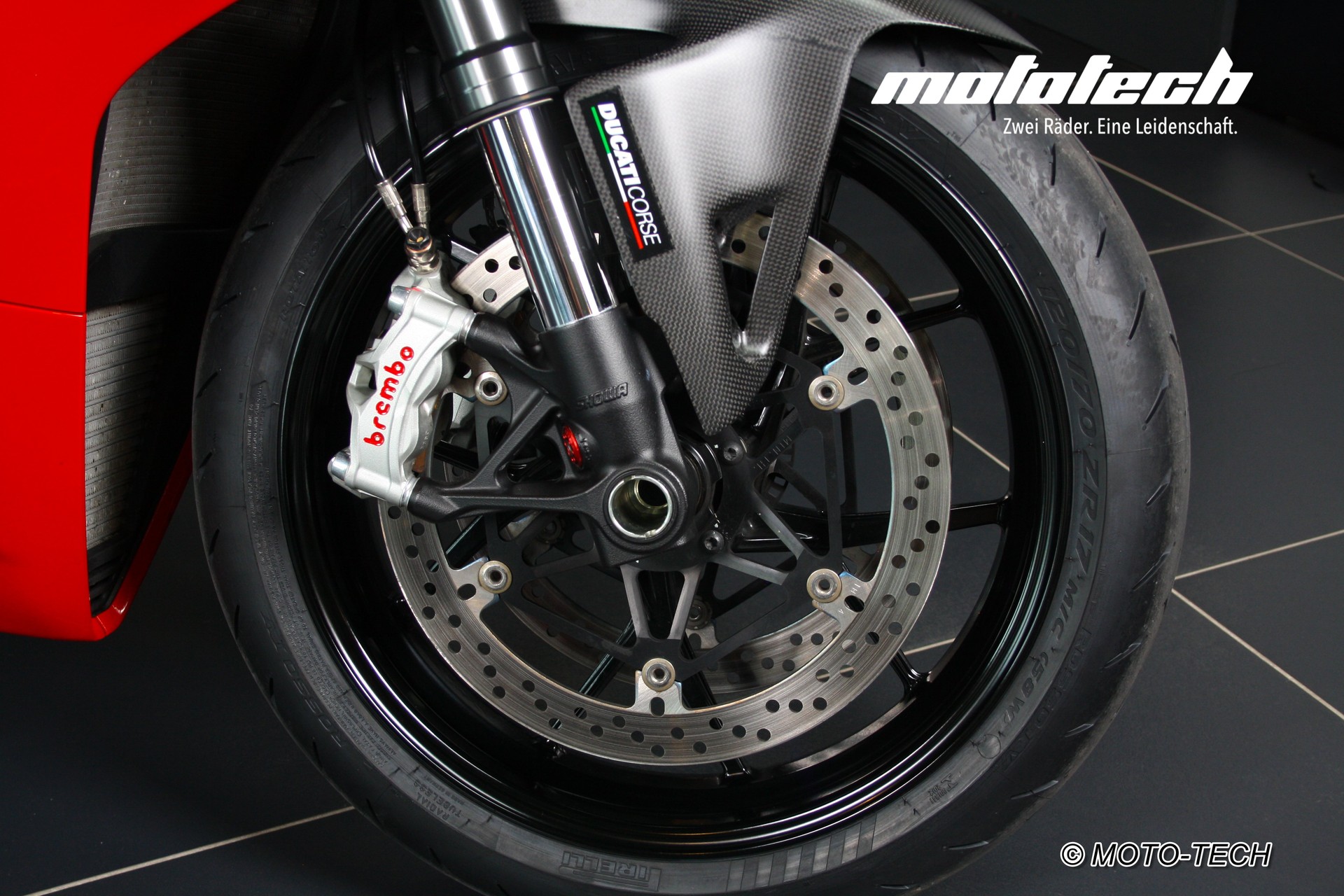 DUCATI Panigale V4-image-12