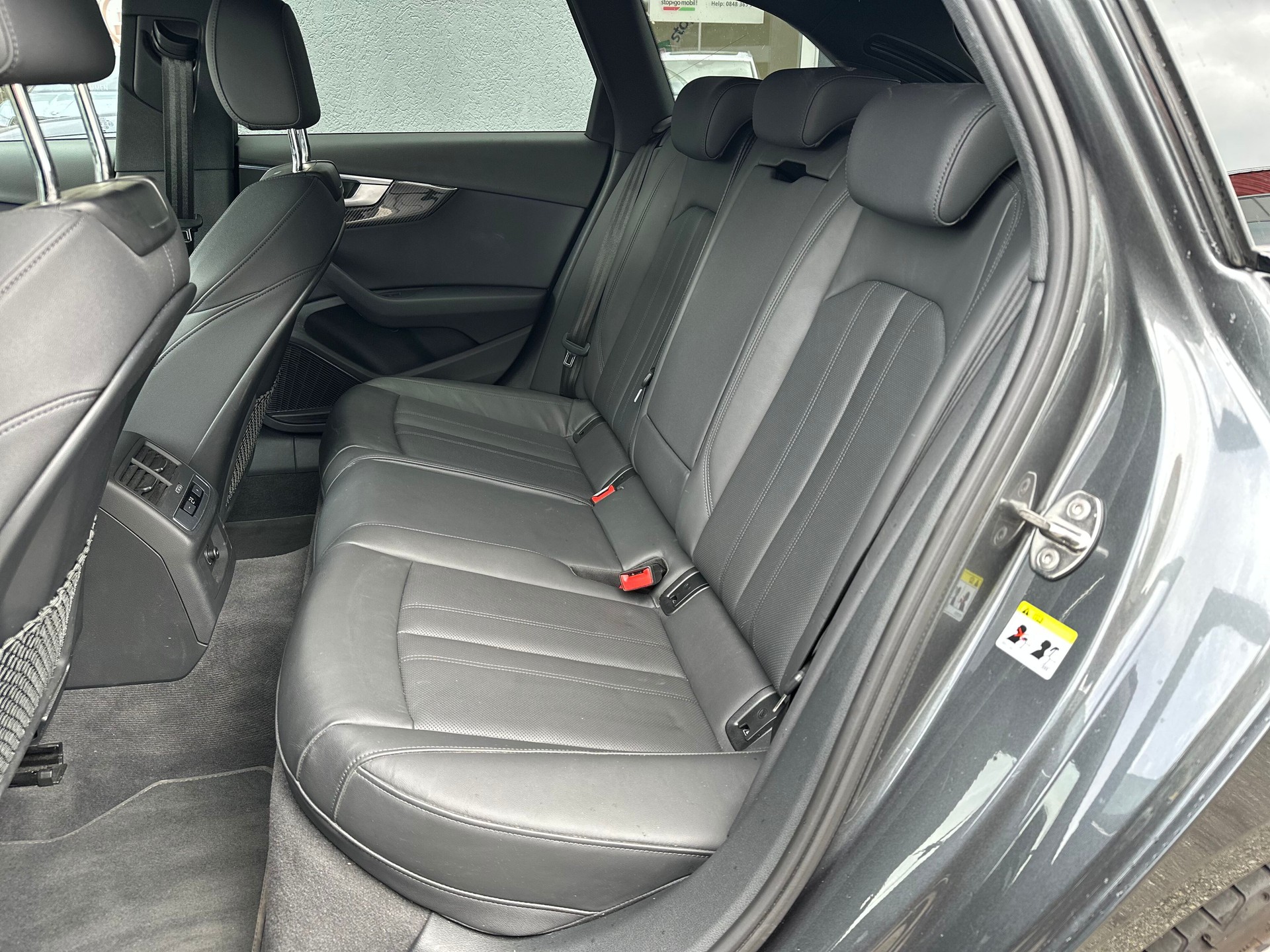 AUDI A4 Avant 40 TDI S line Attraction quattro S-tronic-image-7
