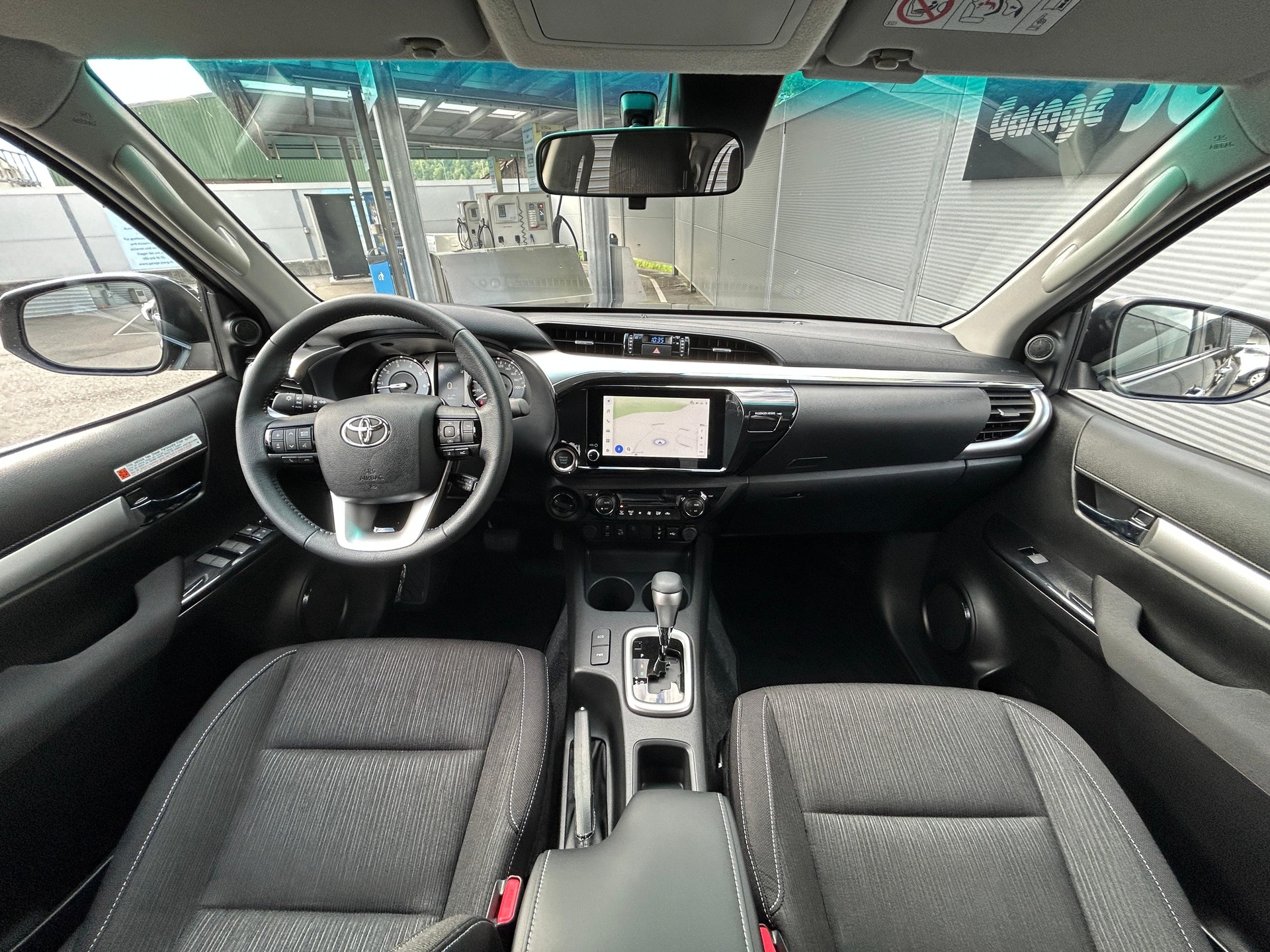 TOYOTA Hilux Double Cab.-Pick-up 2.4 D-4D 150 Style-image-5
