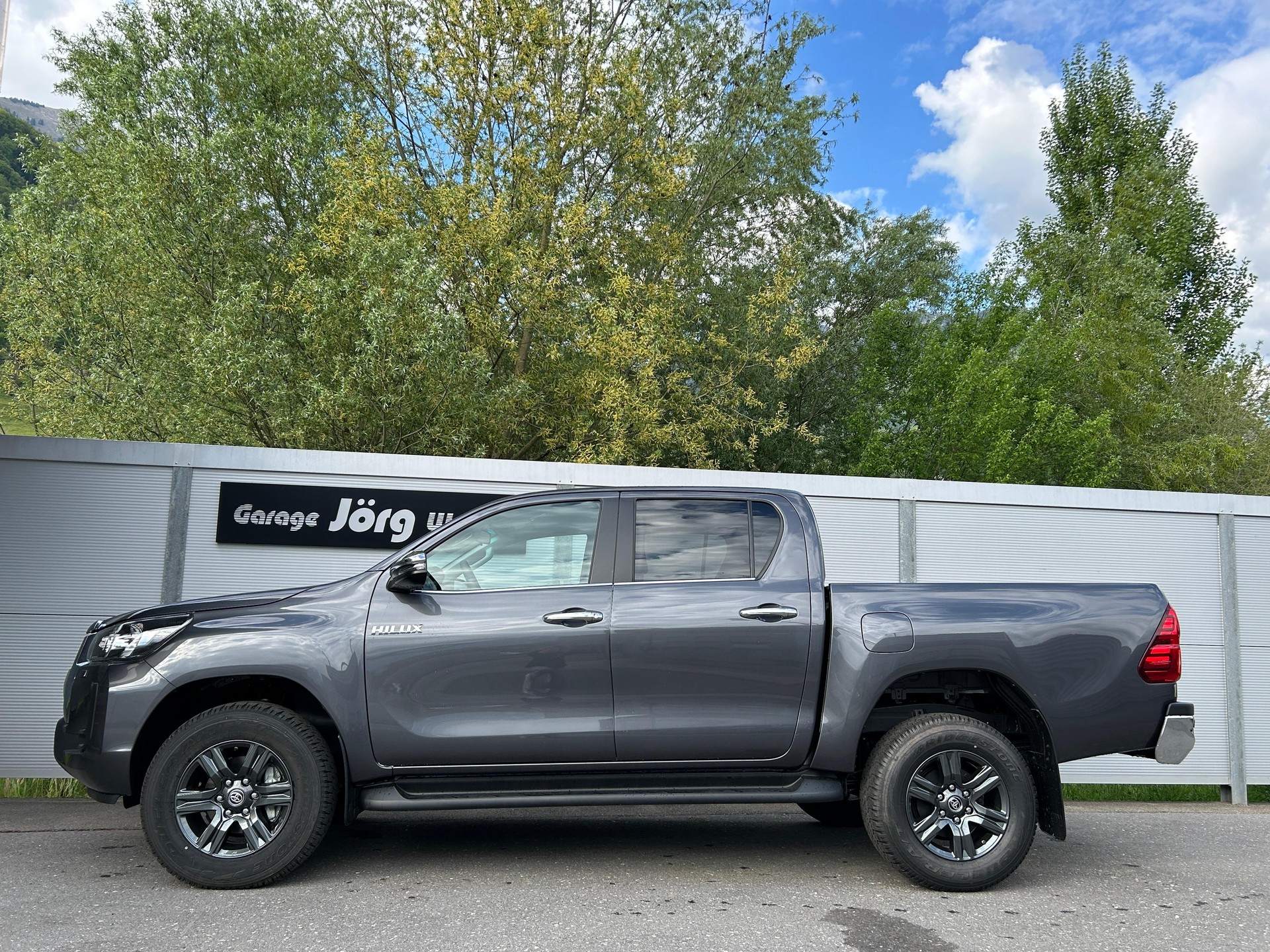TOYOTA Hilux Double Cab.-Pick-up 2.4 D-4D 150 Style-image-2
