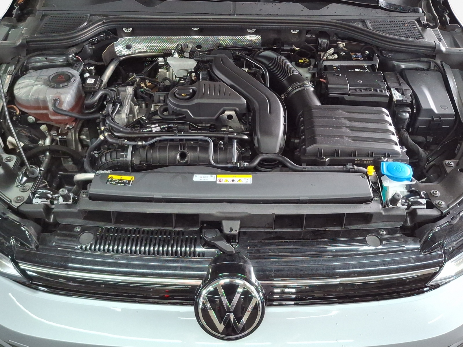 VW Golf 1.5 e TSI mHEV Life DSG-image-15