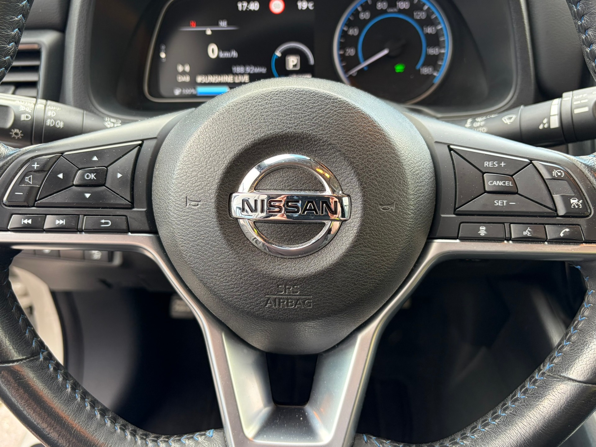 NISSAN Leaf N-Connecta (incl. battery)-image-14