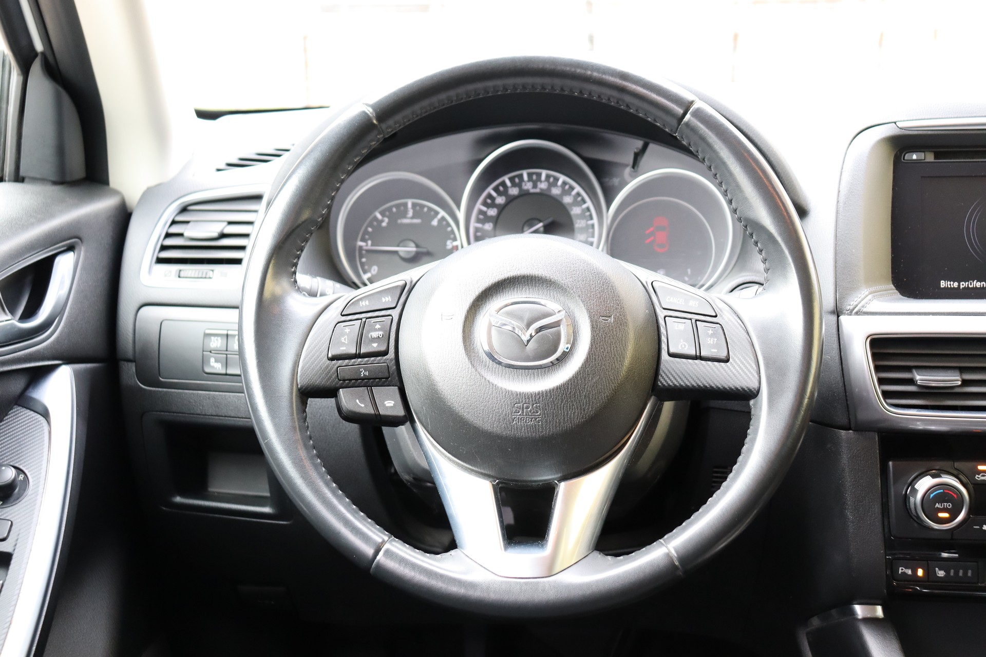 MAZDA CX-5 2.2 D Ambition FWD-image-9