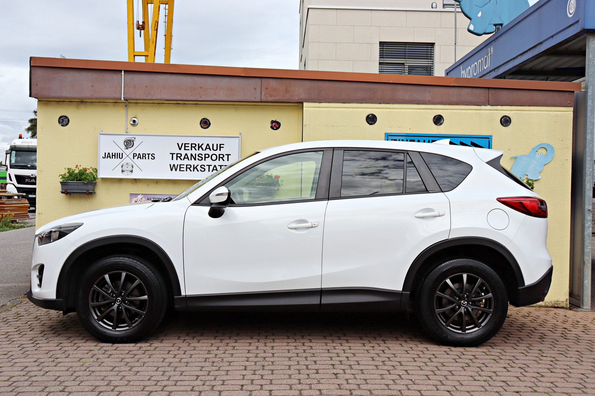 MAZDA CX-5 2.2 D Ambition FWD-image-1