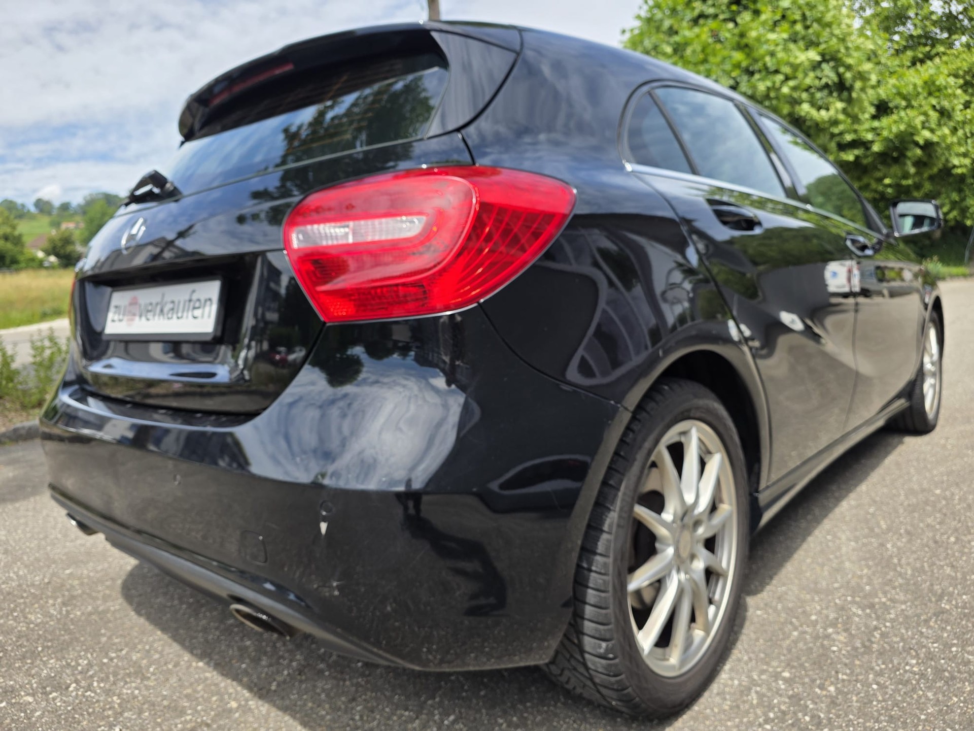 MERCEDES-BENZ A 180 Urban 7G-DCT-image-5