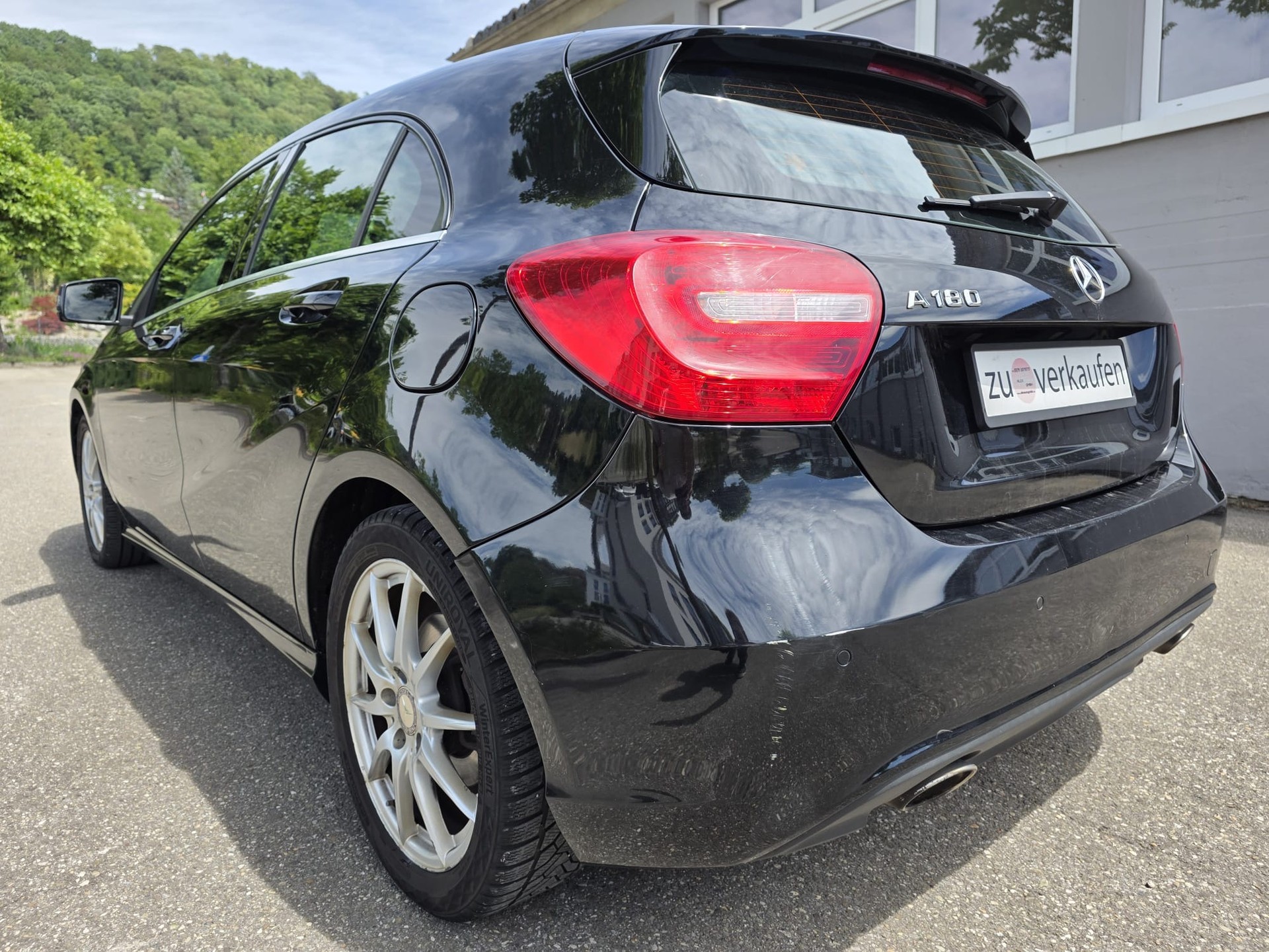 MERCEDES-BENZ A 180 Urban 7G-DCT-image-3