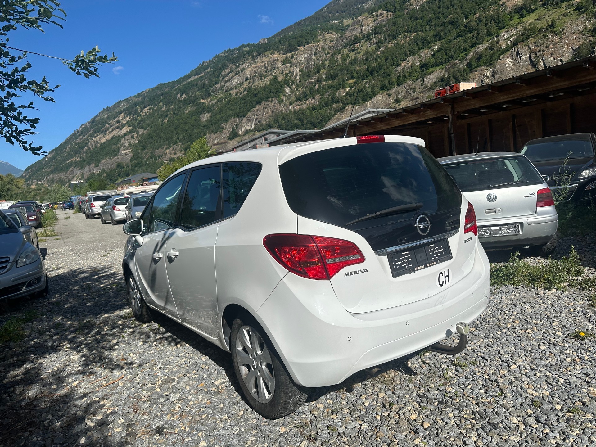 OPEL Meriva 1.6 CDTi Midnight Edition-image-11