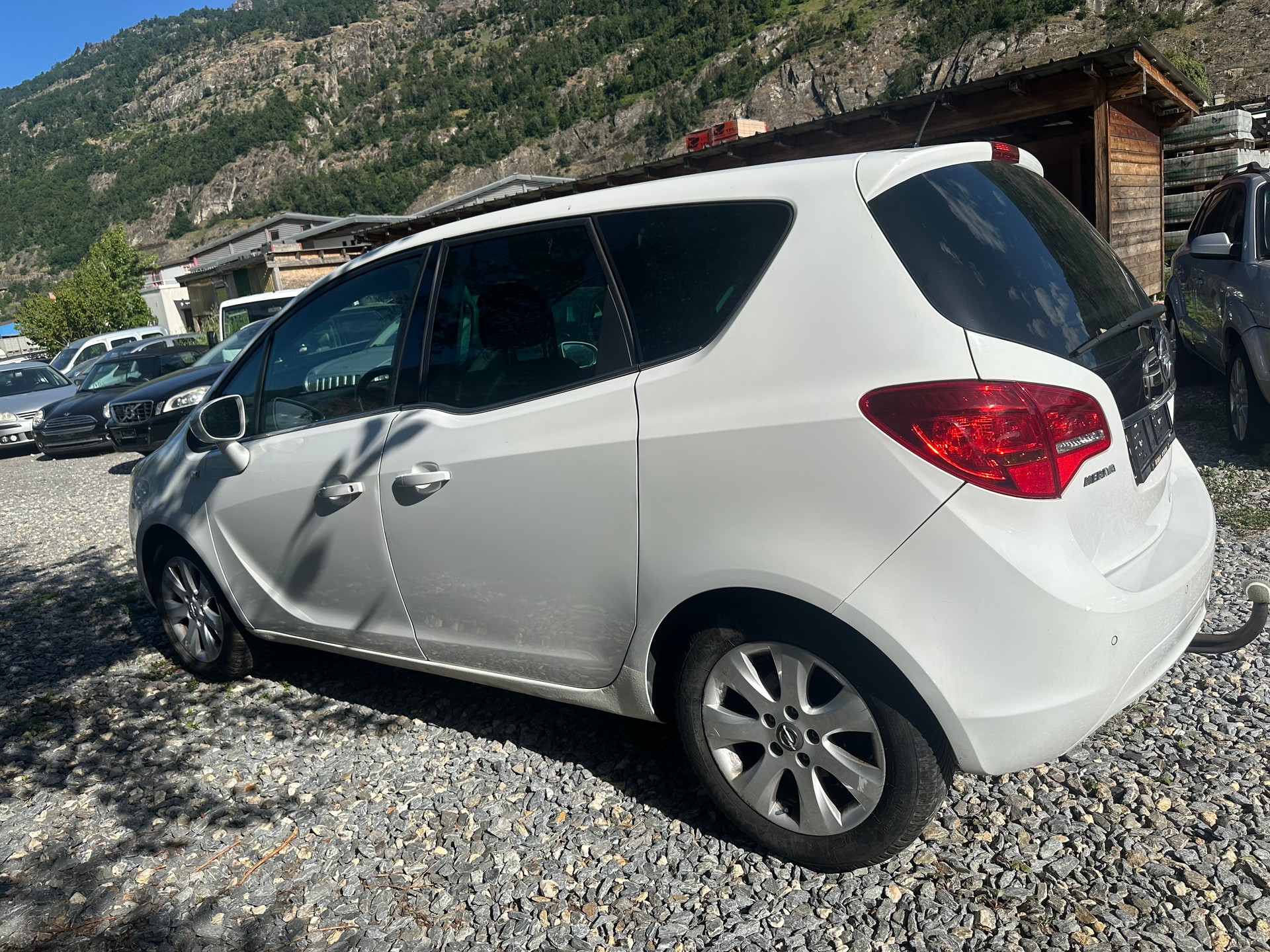 OPEL Meriva 1.6 CDTi Midnight Edition-image-12