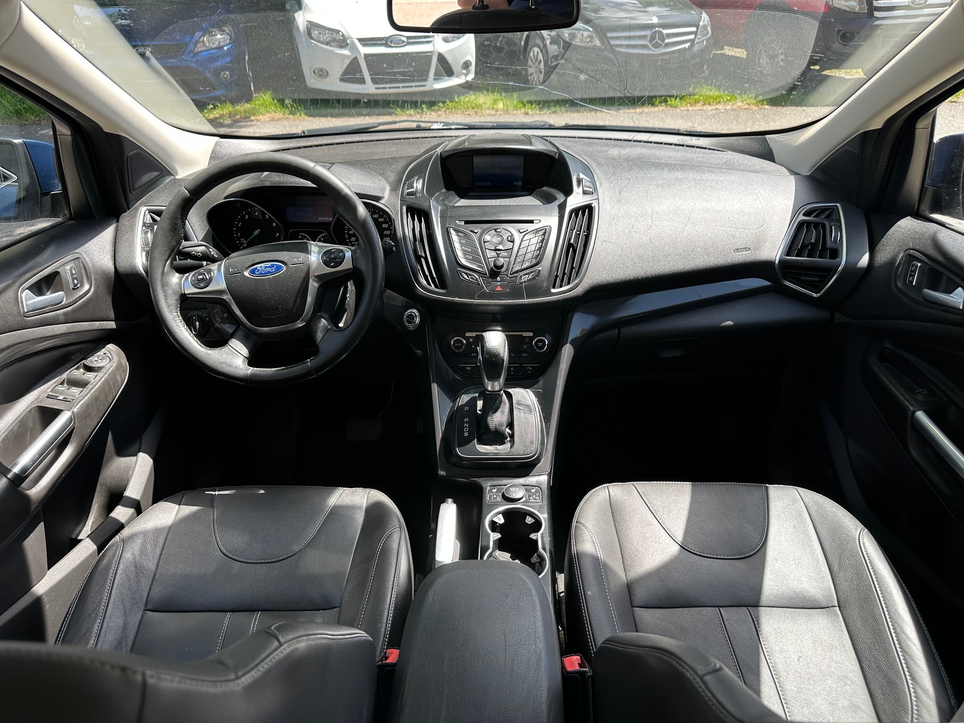 FORD Kuga 1.6 SCTi Carving 4WD Automatic-image-8
