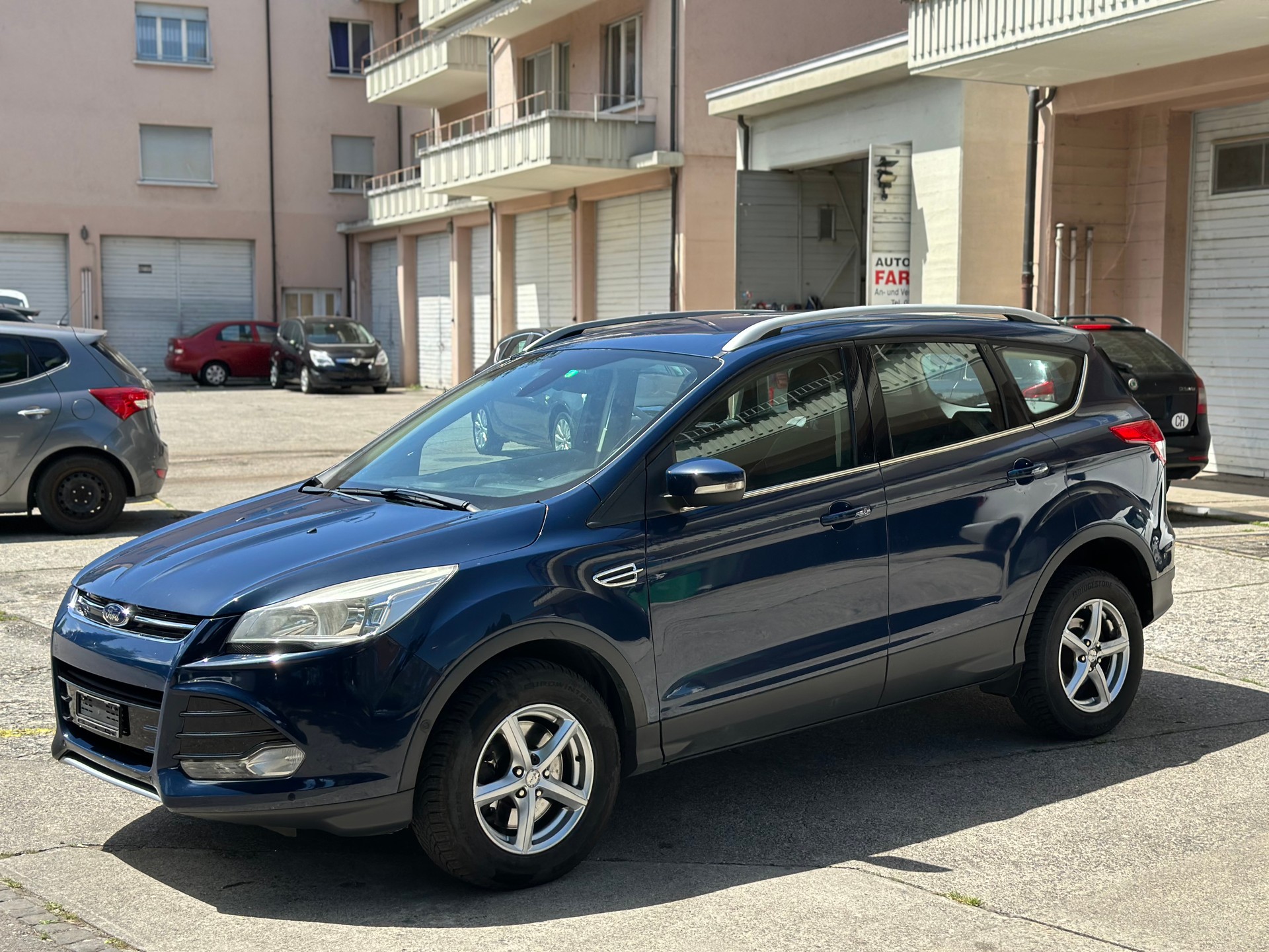 FORD Kuga 1.6 SCTi Carving 4WD Automatic-image-4