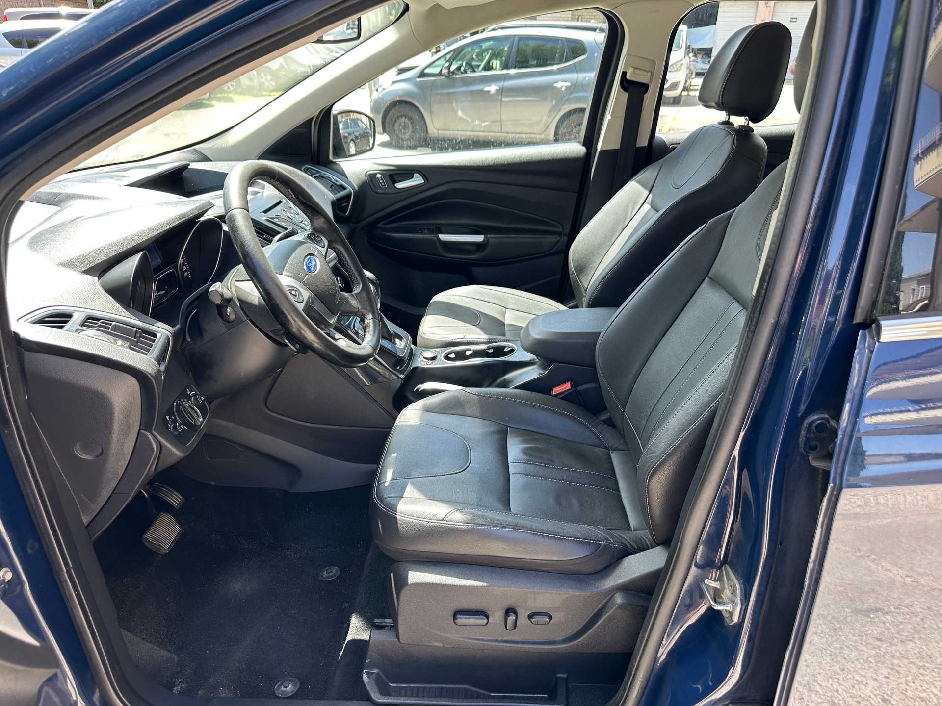 FORD Kuga 1.6 SCTi Carving 4WD Automatic-image-9