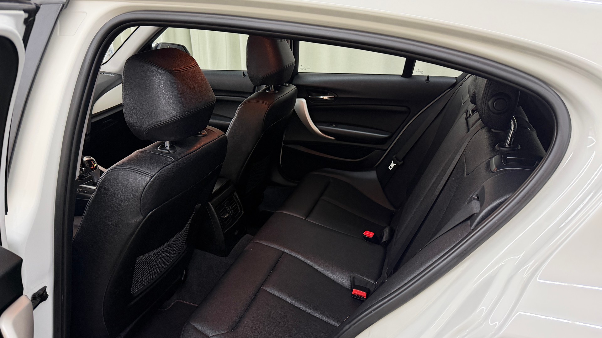 BMW 116i Steptronic-image-11