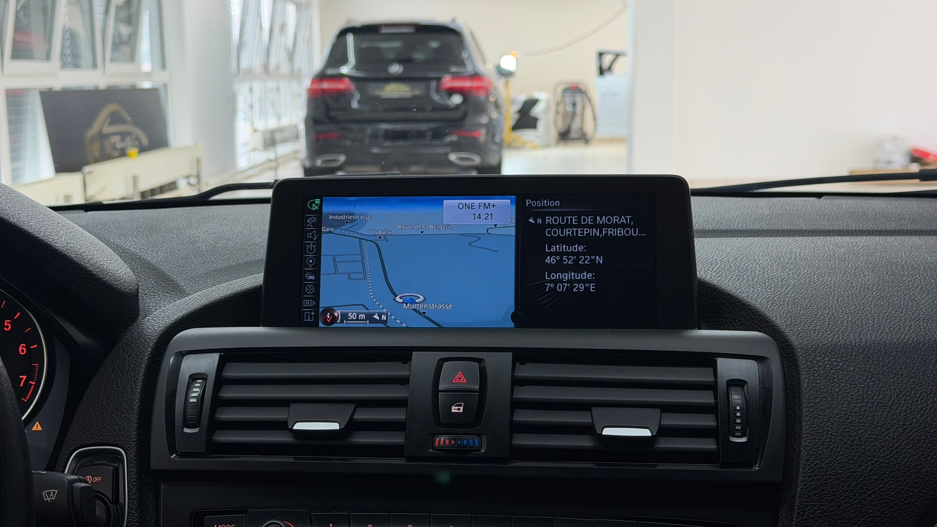 BMW 116i Steptronic-image-9