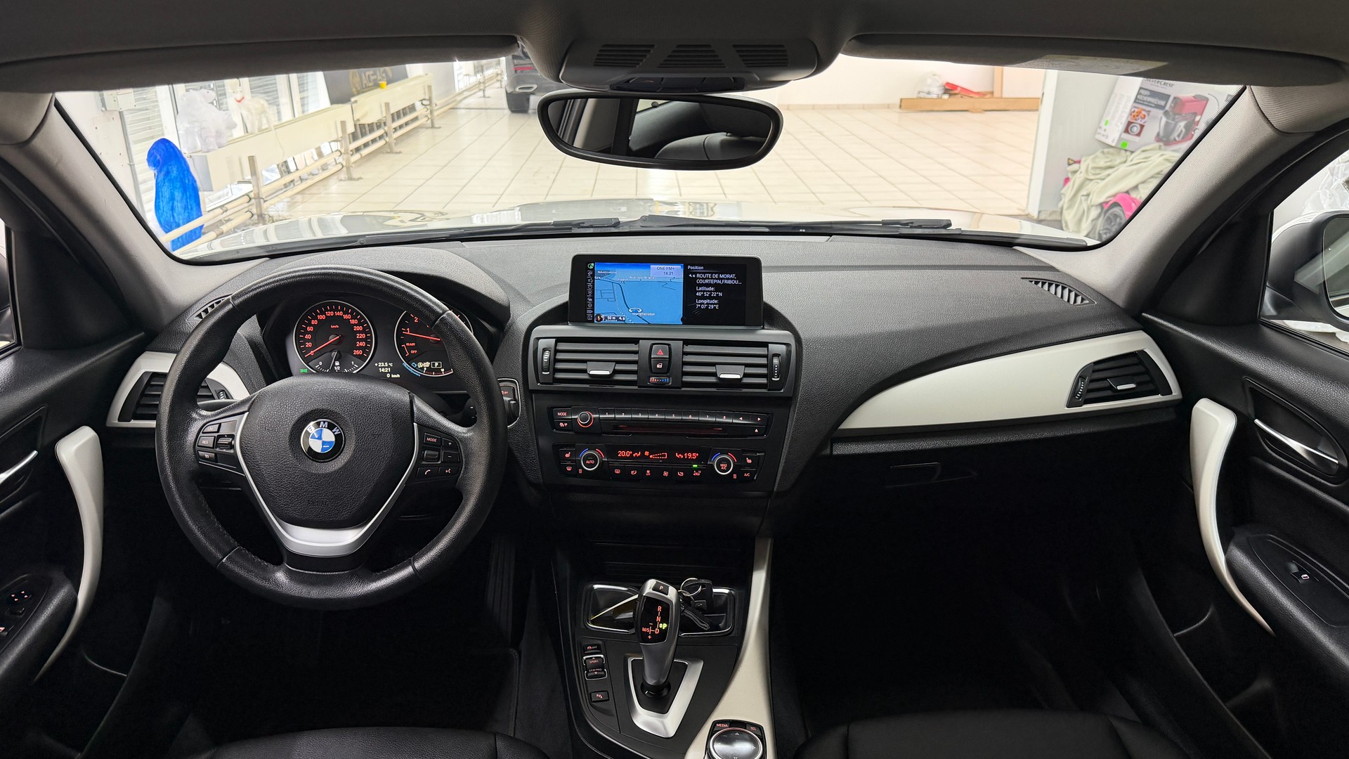 BMW 116i Steptronic-image-7