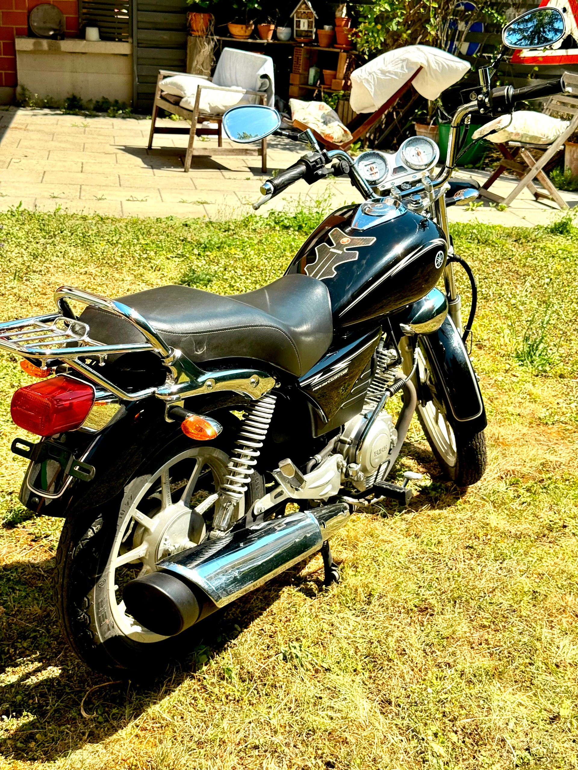 YAMAHA YBR 125 Custom-image-4