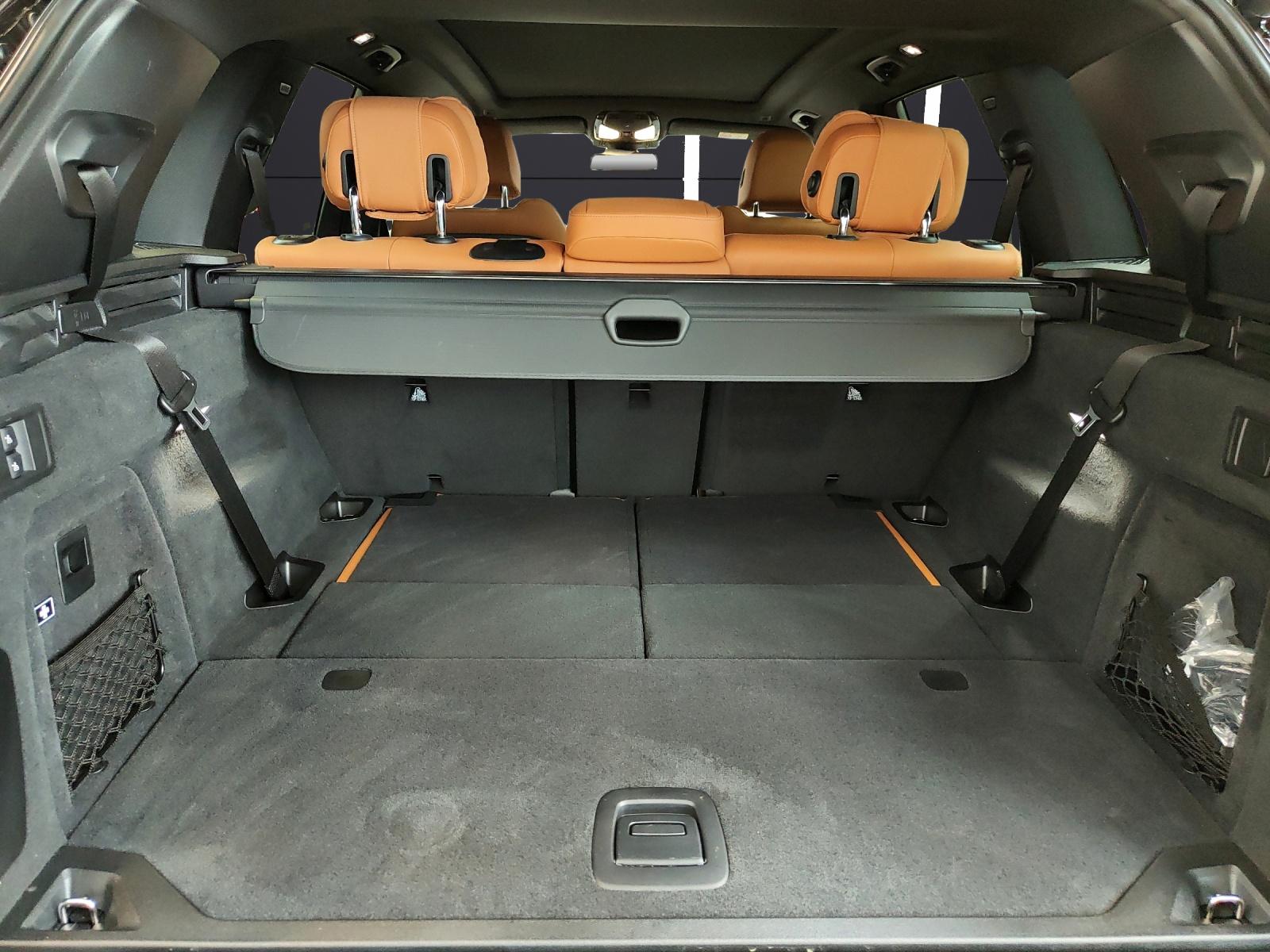 BMW X5 40i xDrive SAG 7-Platz-image-16