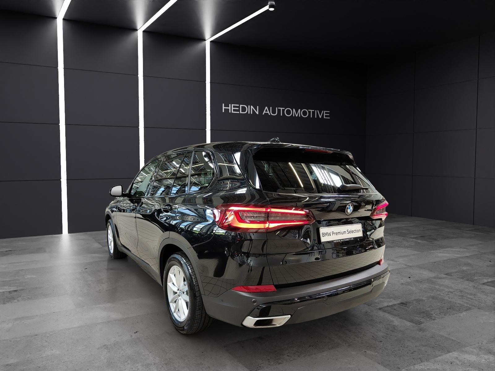 BMW X5 40i xDrive SAG 7-Platz-image-3