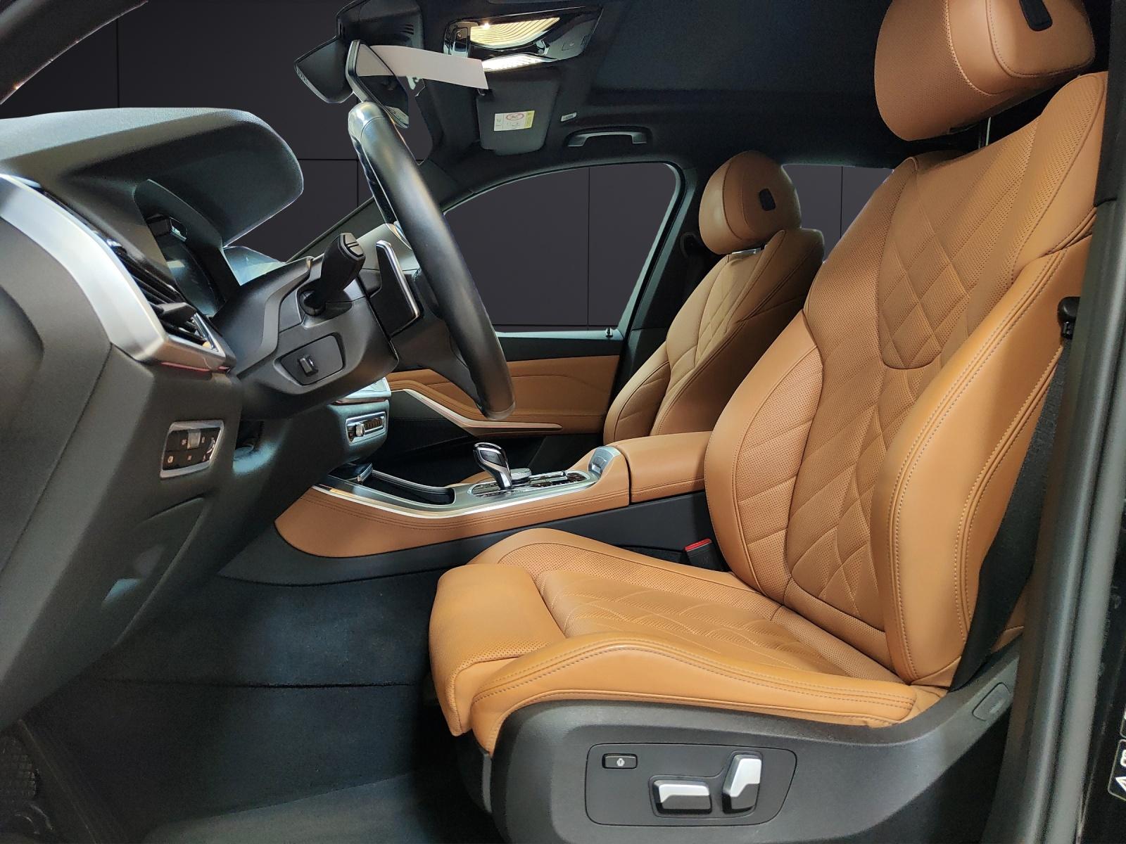 BMW X5 40i xDrive SAG 7-Platz-image-9