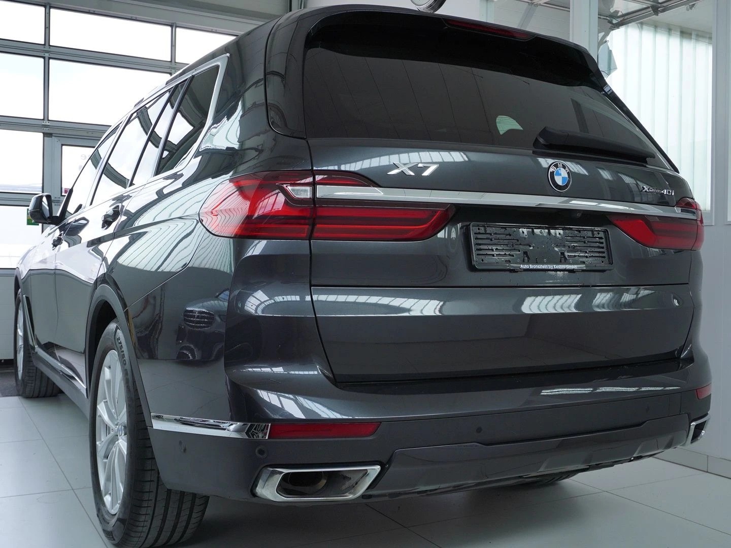 BMW X7 xDrive 40i Steptronic-image-1