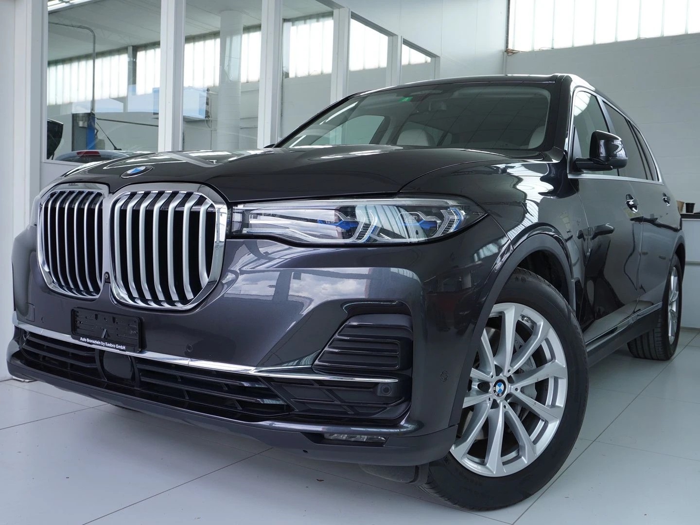 BMW X7 xDrive 40i Steptronic-image-0