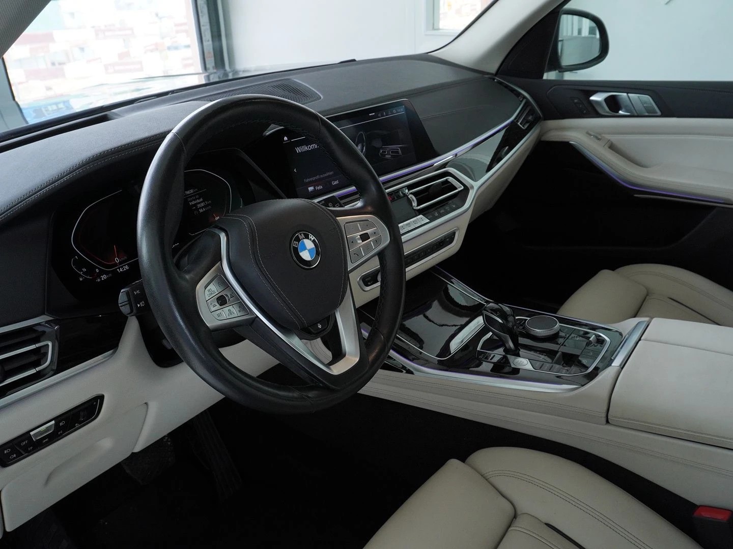 BMW X7 xDrive 40i Steptronic-image-2