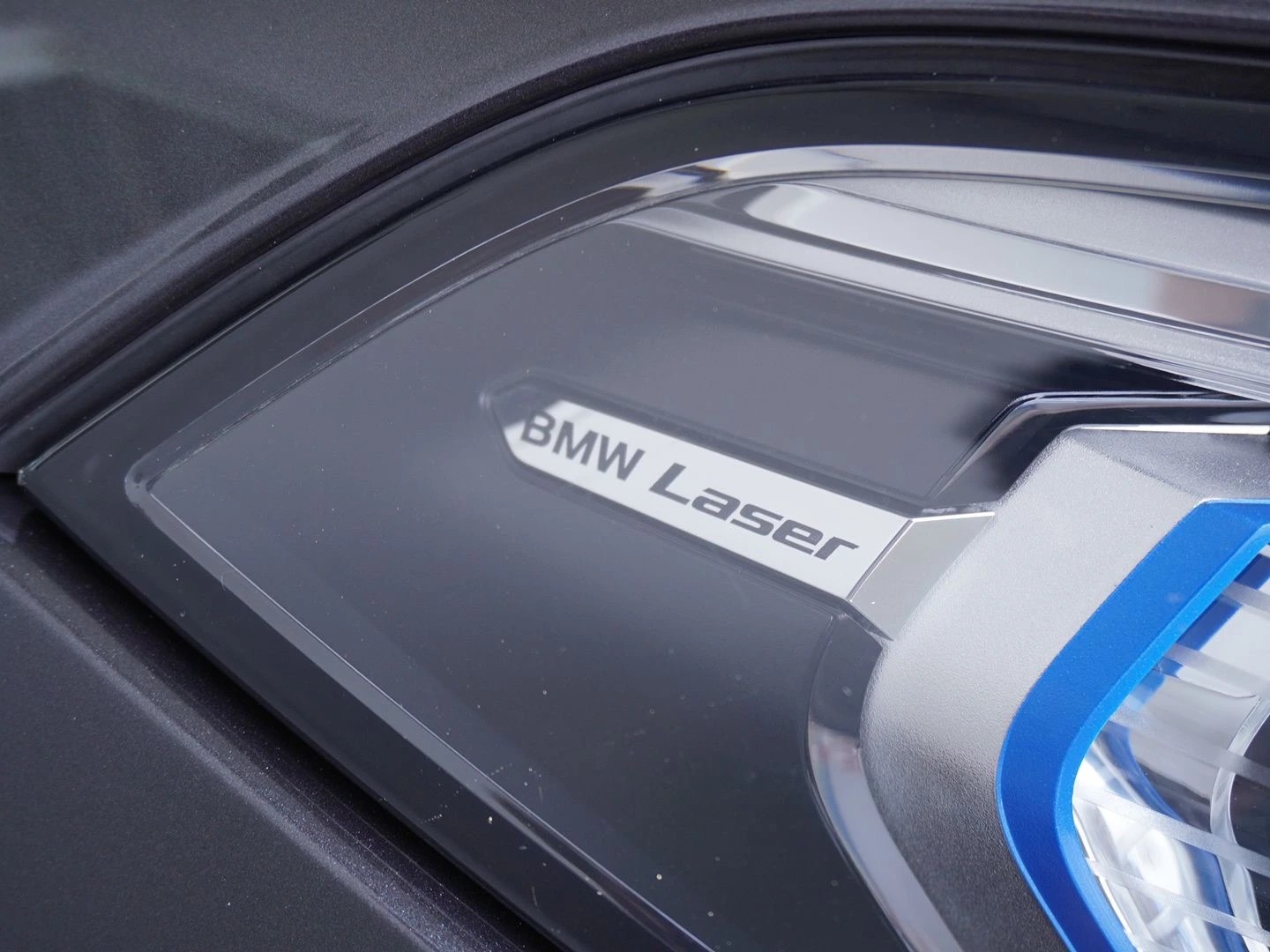 BMW X7 xDrive 40i Steptronic-image-13