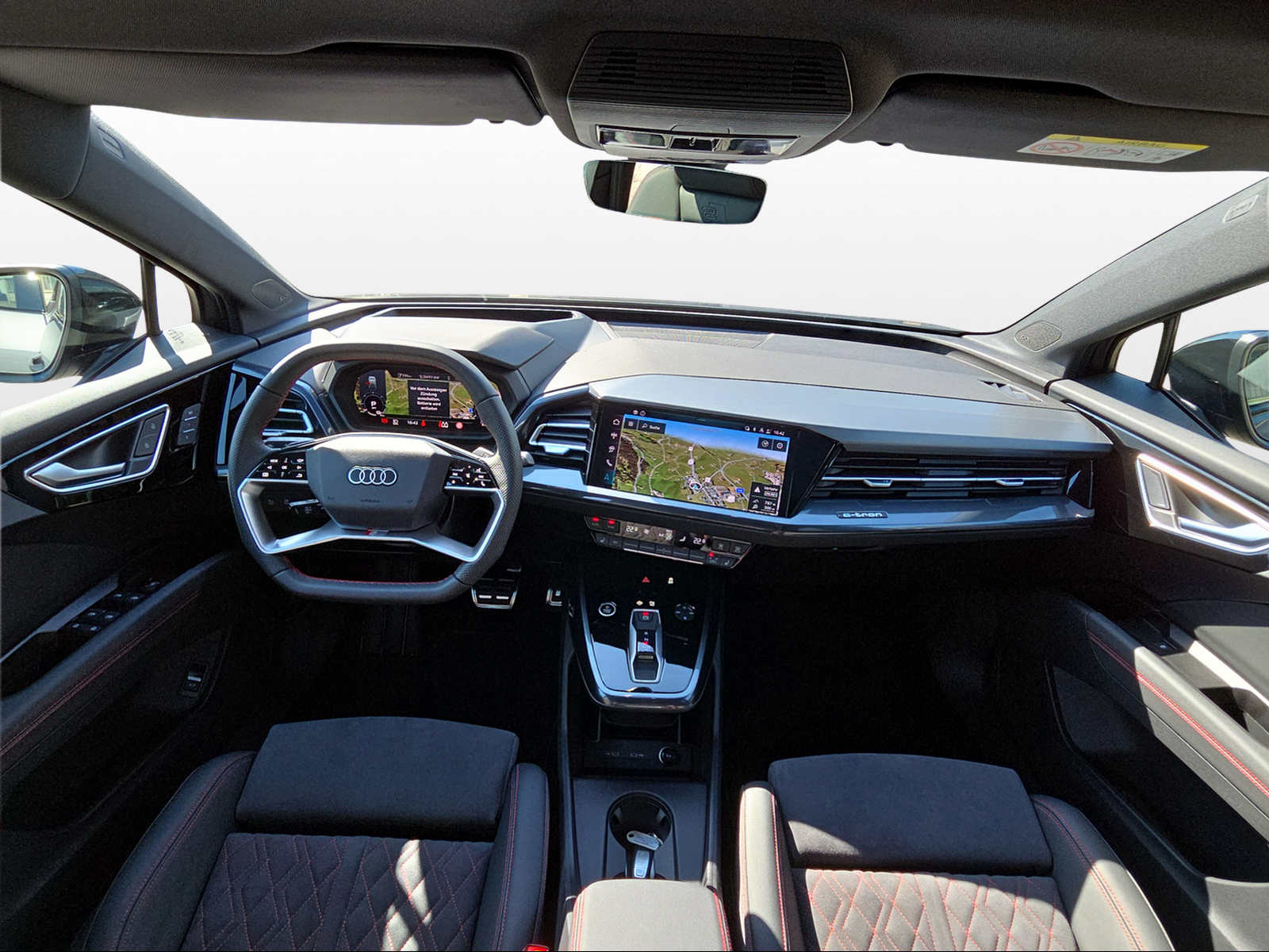 AUDI Q4 e-tron 45 Edition Swiss Ski quattro-image-3