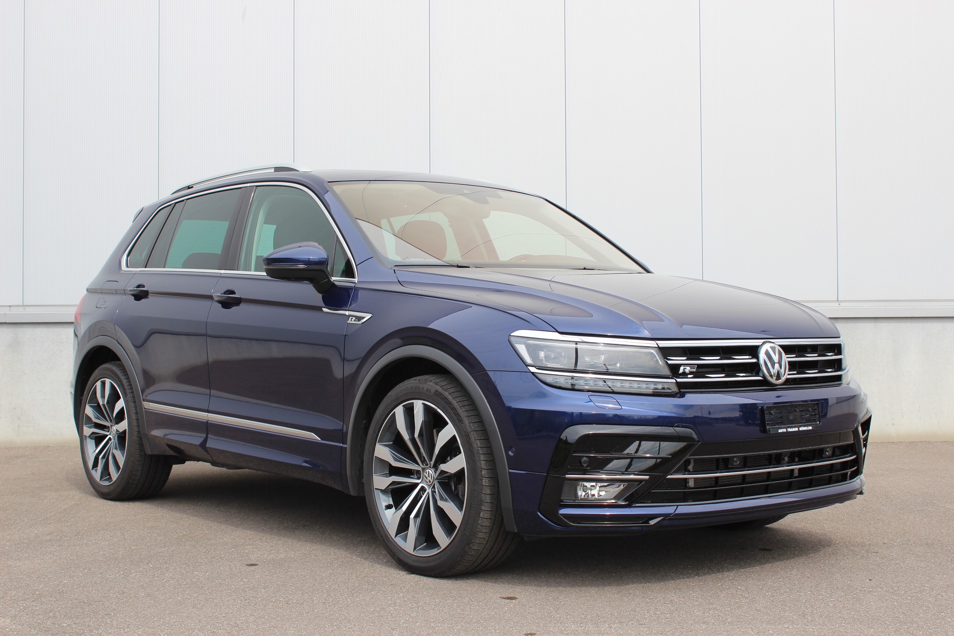 VW Tiguan 2.0 TDI SCR Highline 4Motion DSG-image-2
