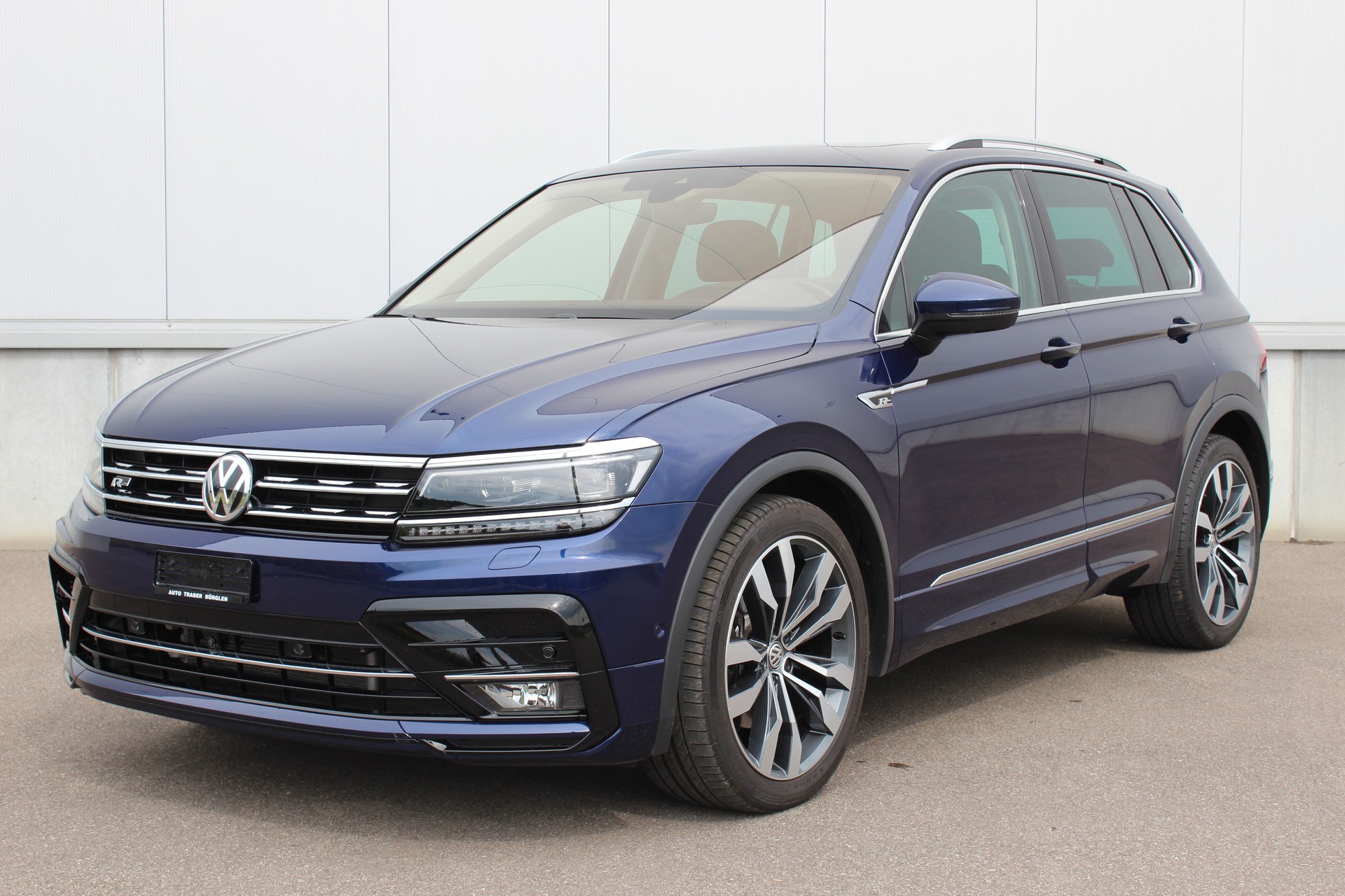 VW Tiguan 2.0 TDI SCR Highline 4Motion DSG-image-0