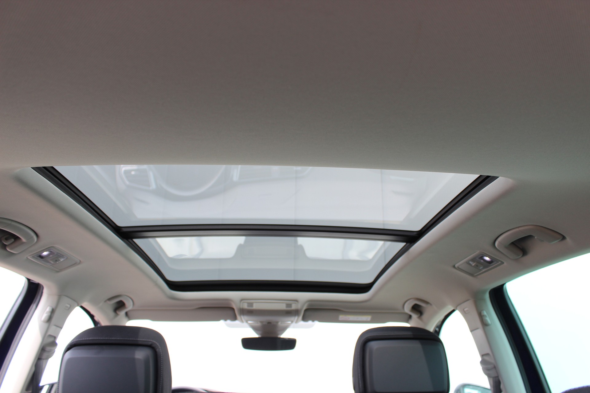 VW Tiguan 2.0 TDI SCR Highline 4Motion DSG-image-11