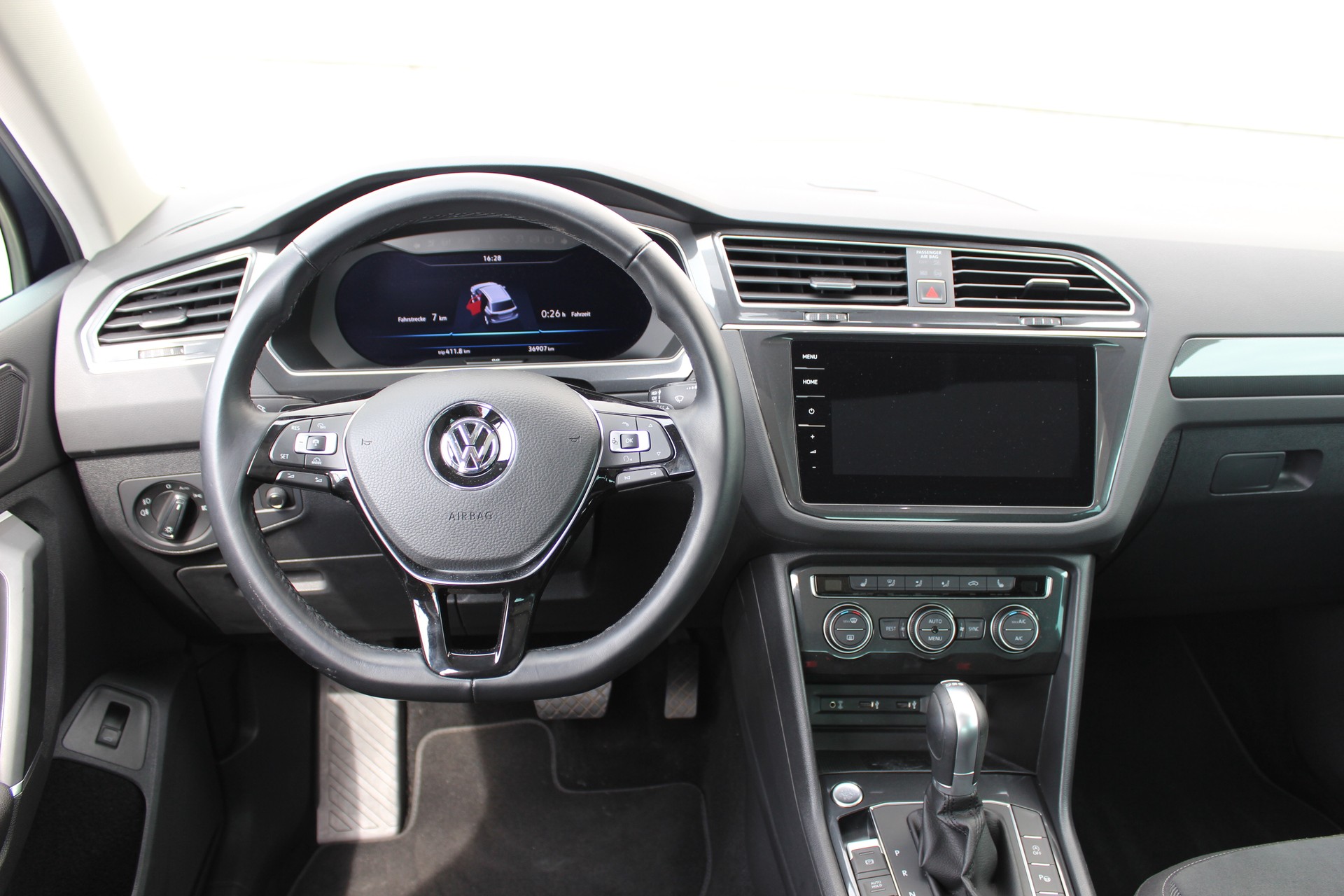 VW Tiguan 2.0 TDI SCR Highline 4Motion DSG-image-7