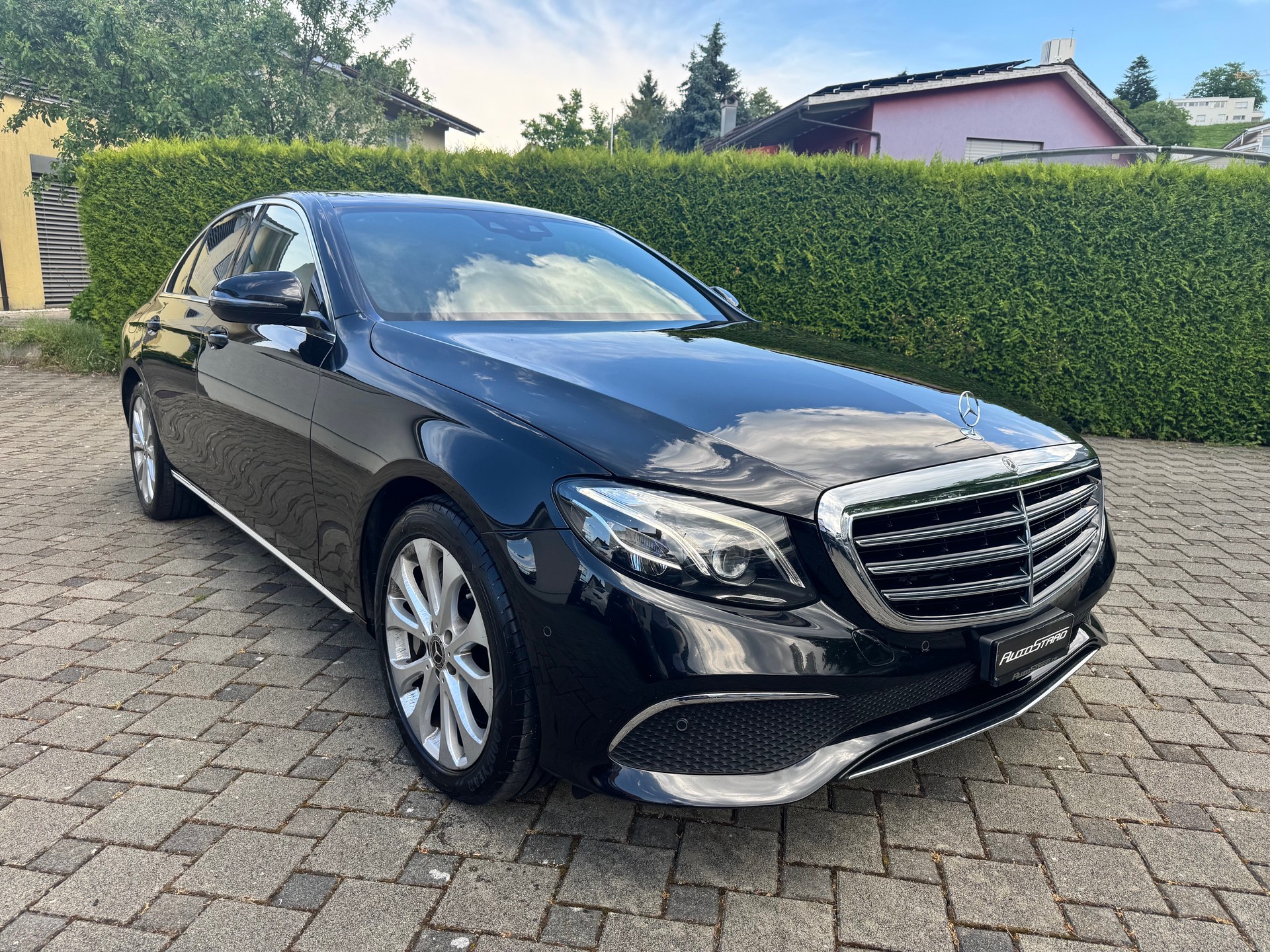 MERCEDES-BENZ E 350 d Avantgarde 4Matic 9G-Tronic-image-2