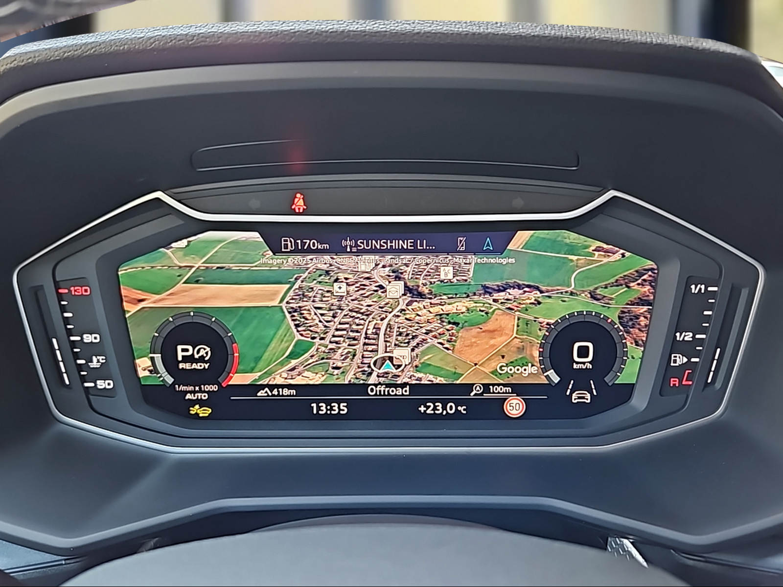 AUDI A1 Sportback 30 TFSI S Line Attraction S-tronic Gletscherweiss Metallic-image-11