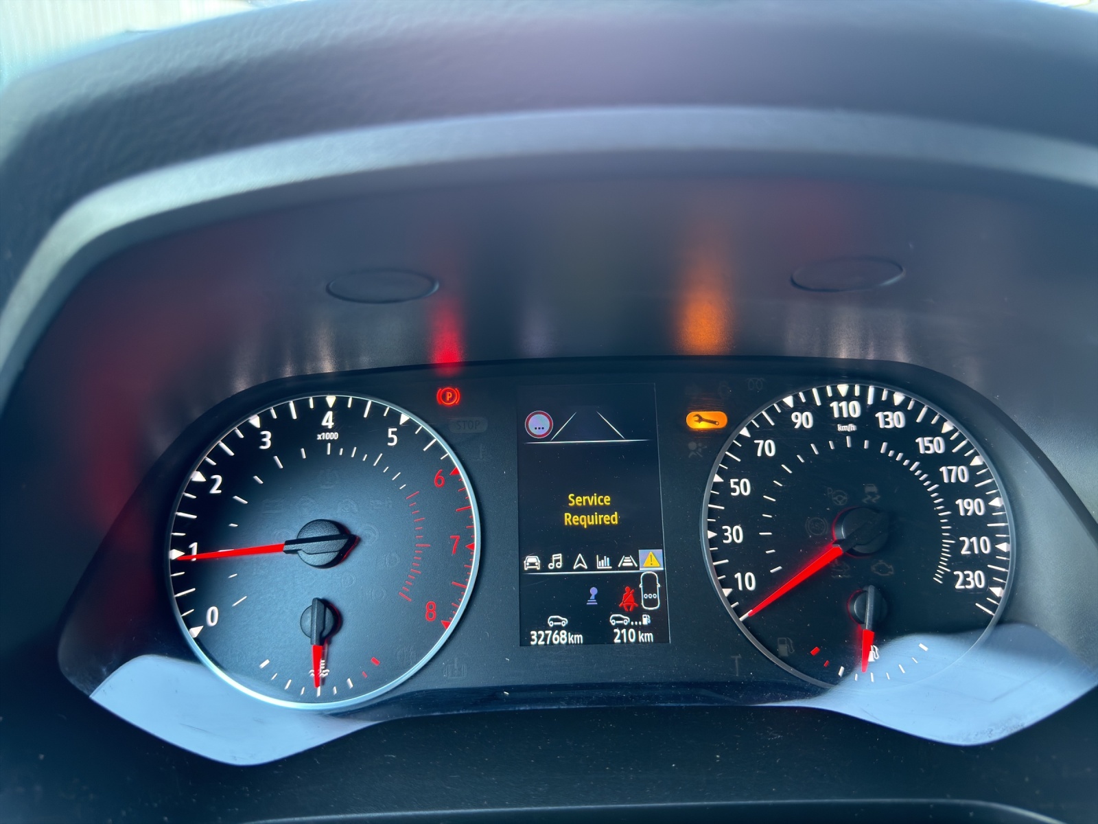 RENAULT Captur 1.3 TCe Zen-image-21