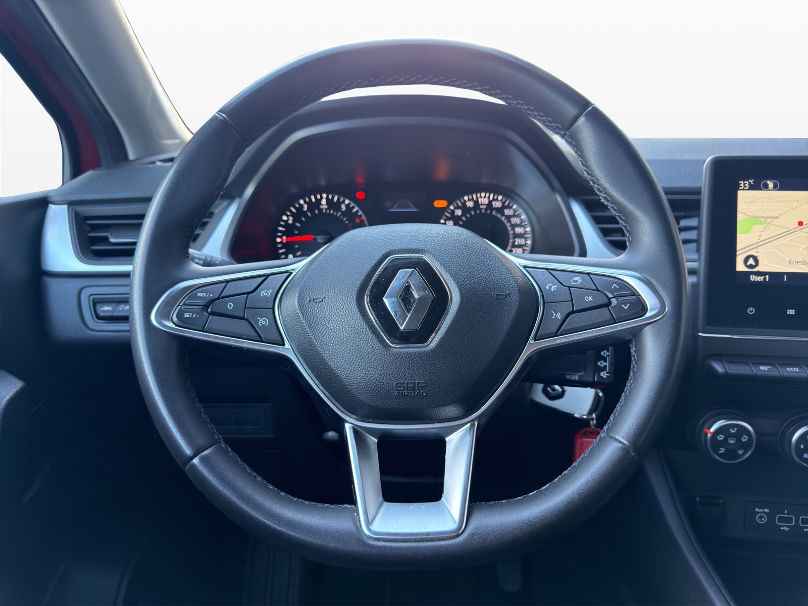 RENAULT Captur 1.3 TCe Zen-image-10