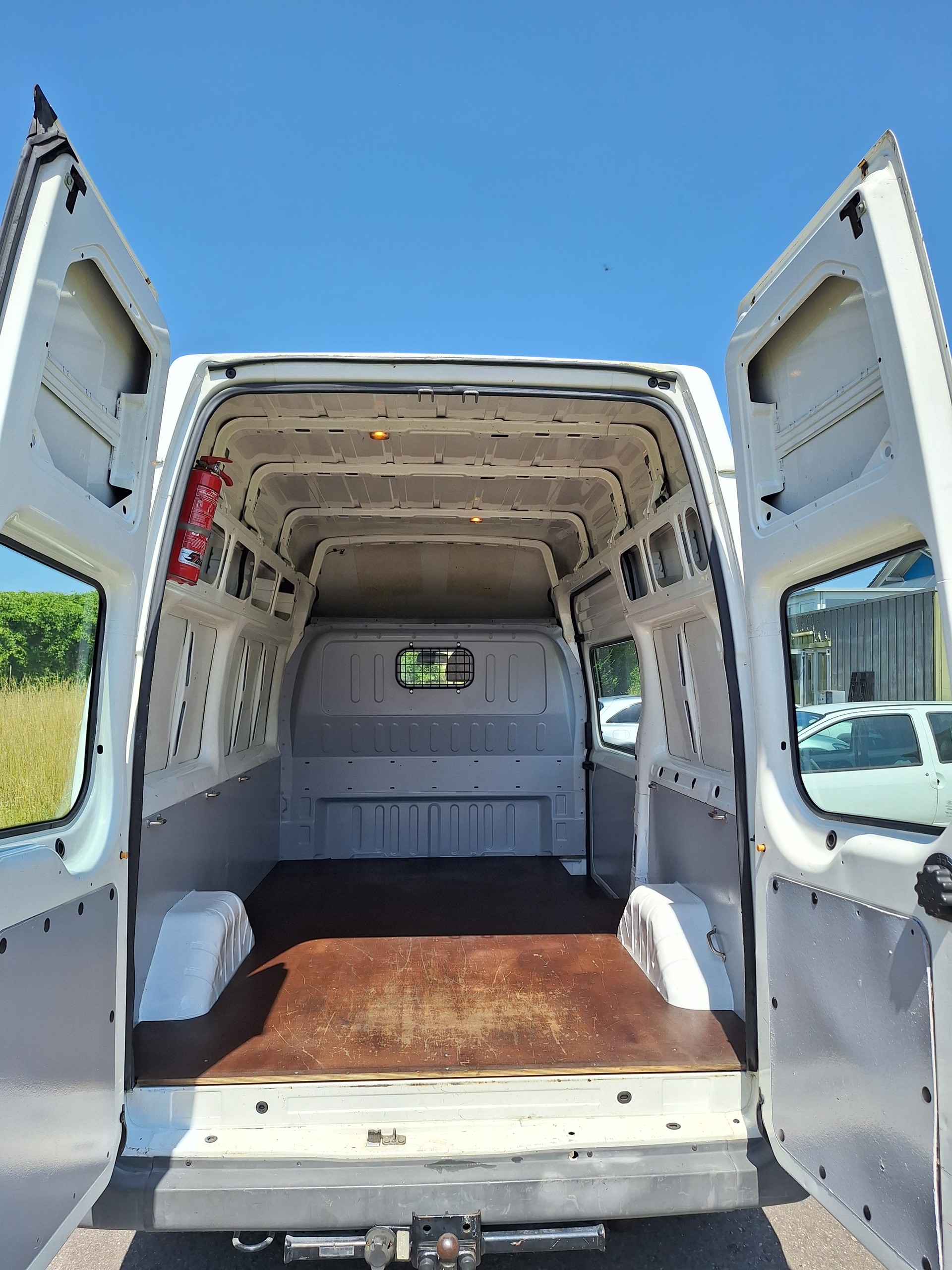 FORD Transit 2.4TD 330 L Combi-image-7