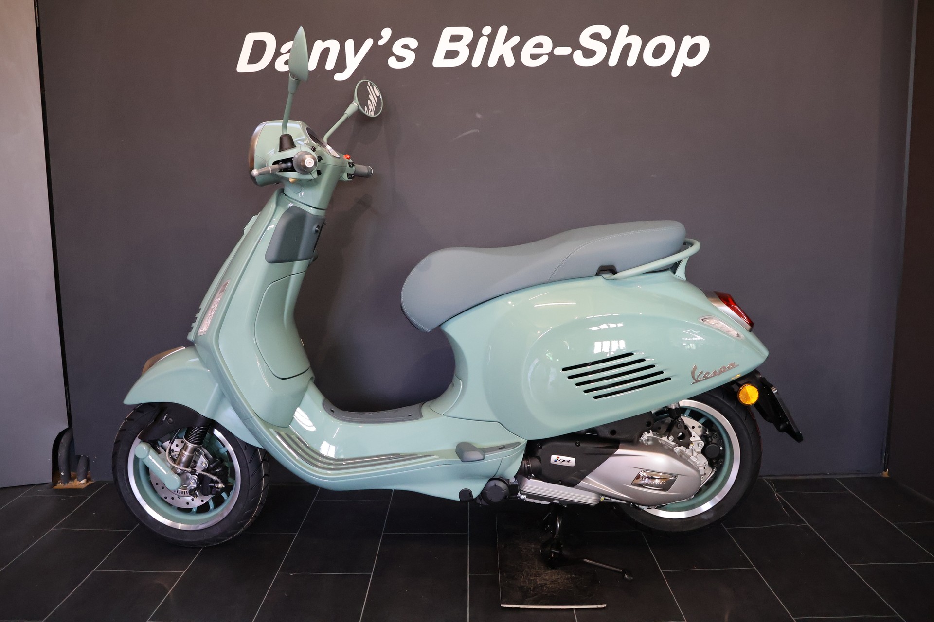 PIAGGIO Vespa 125 Primavera 80th MY26 E5+