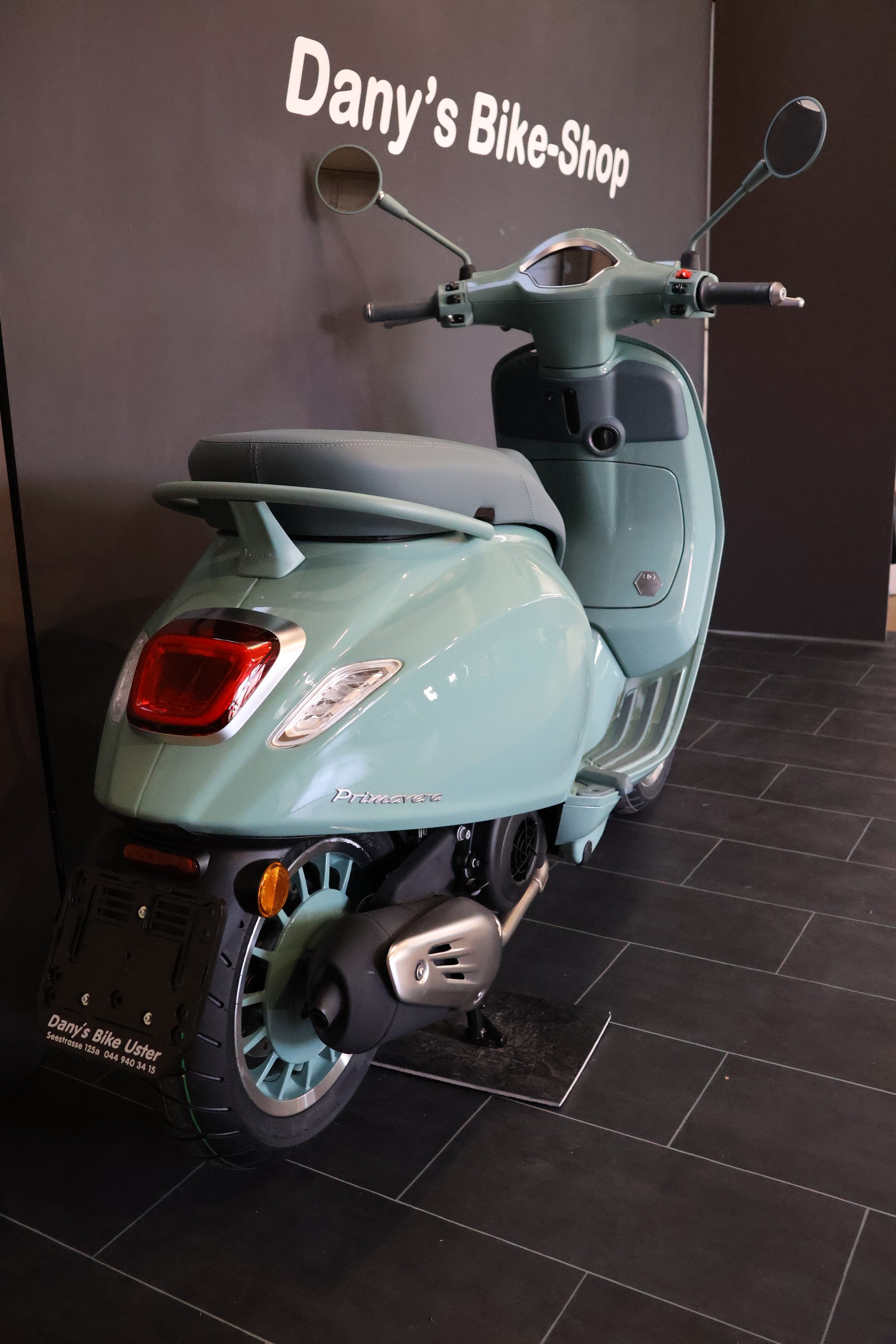 PIAGGIO Vespa 125 Primavera 80th MY26 E5+-showroom-element-3