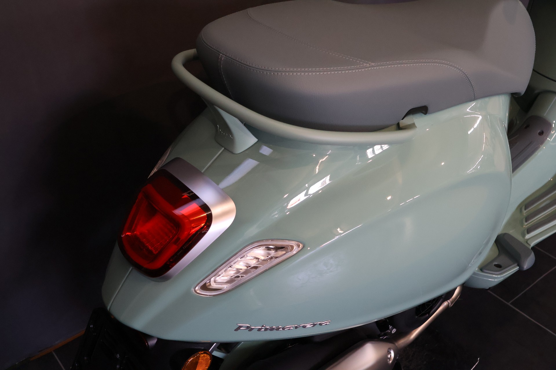 PIAGGIO Vespa 125 Primavera 80th MY26 E5+-image-8