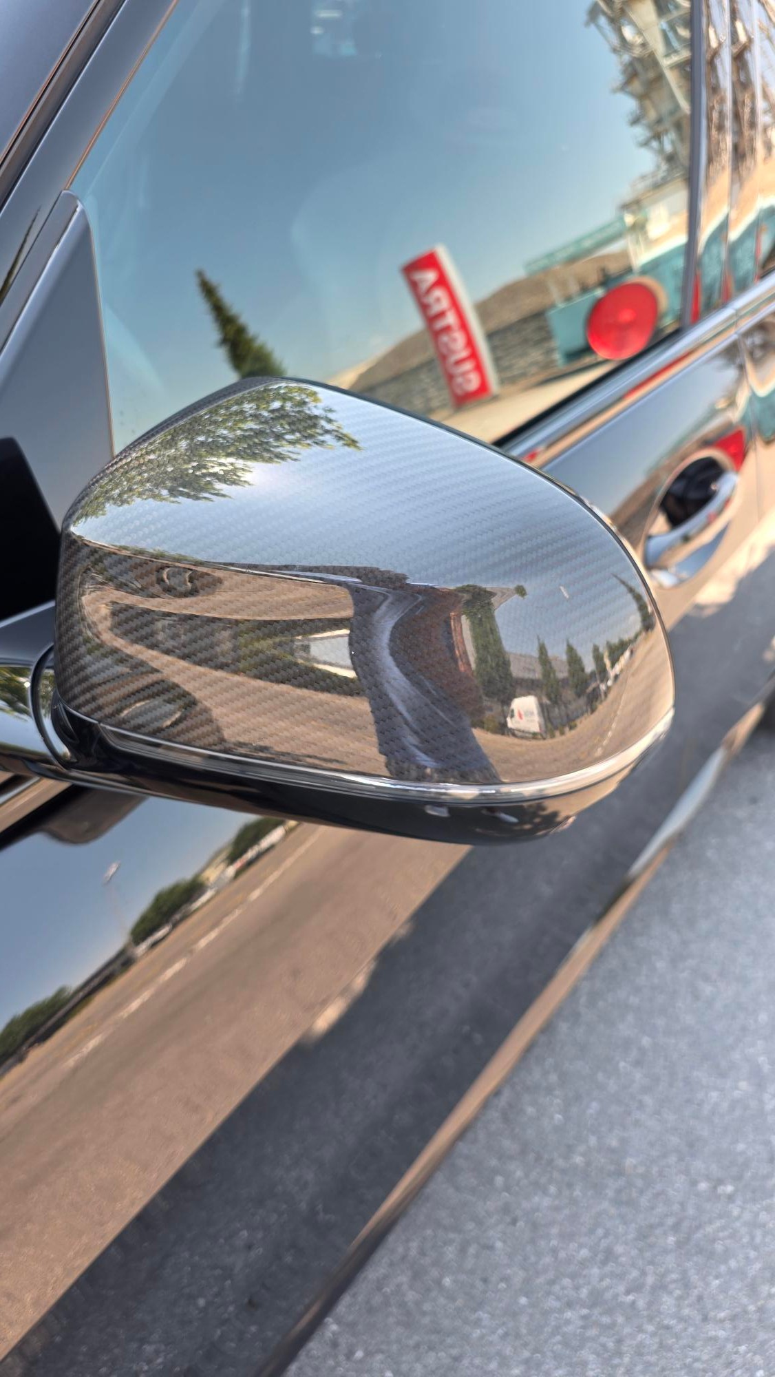 BMW M50i xDrive-image-4