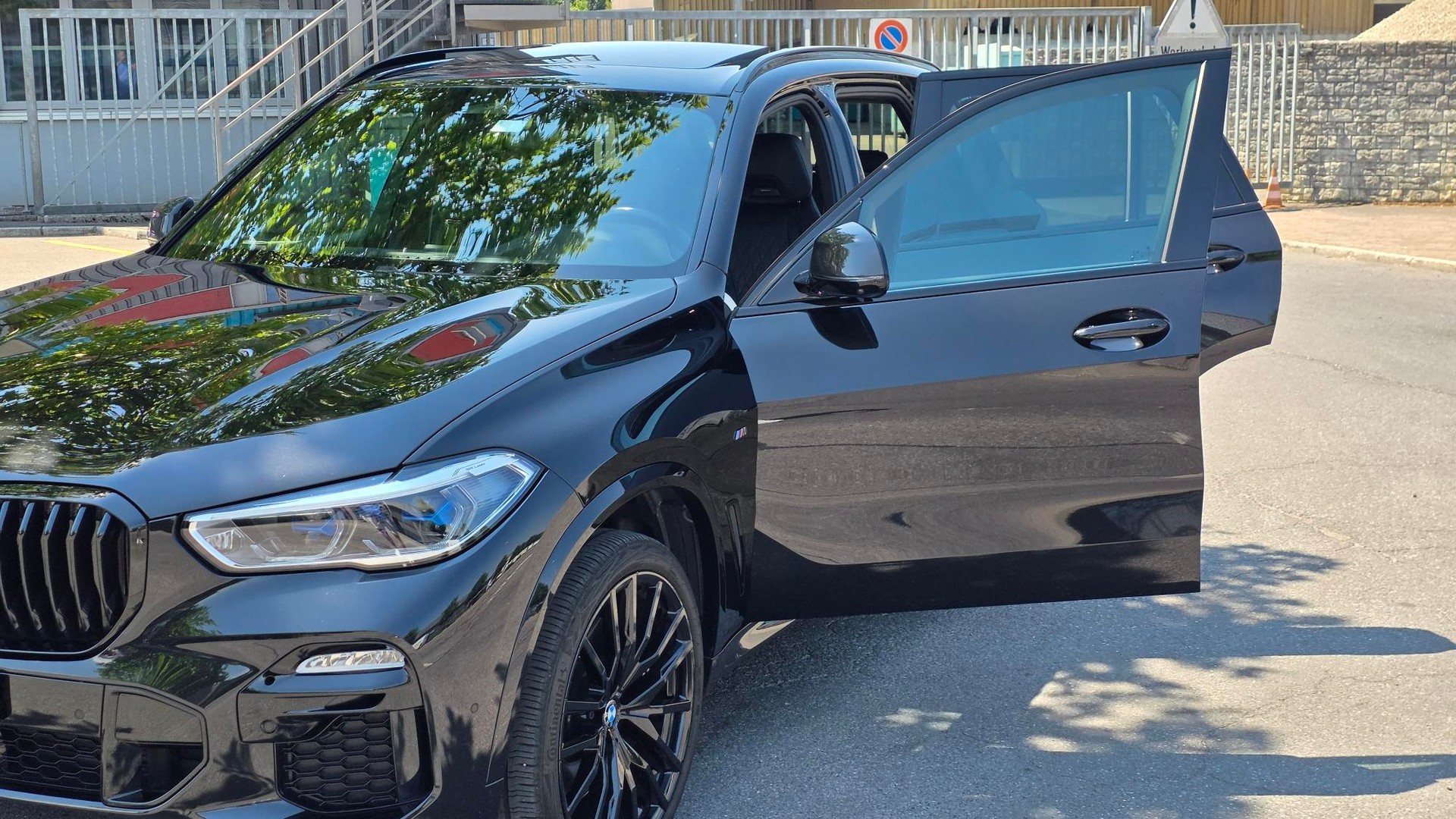 BMW M50i xDrive-image-0
