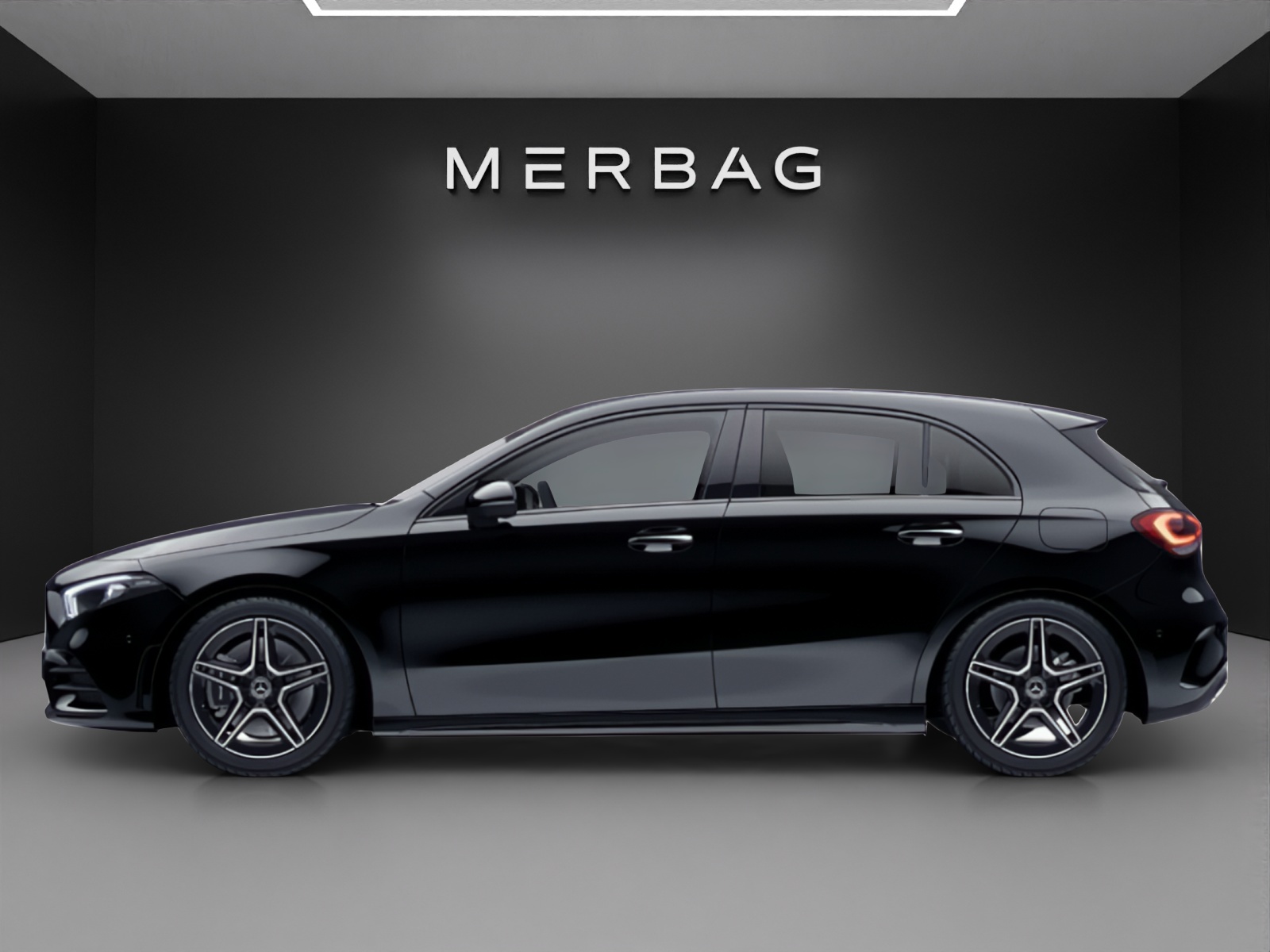 MERCEDES-BENZ A 250 4Matic AMG Line 4Matic 7G-DCT-image-2
