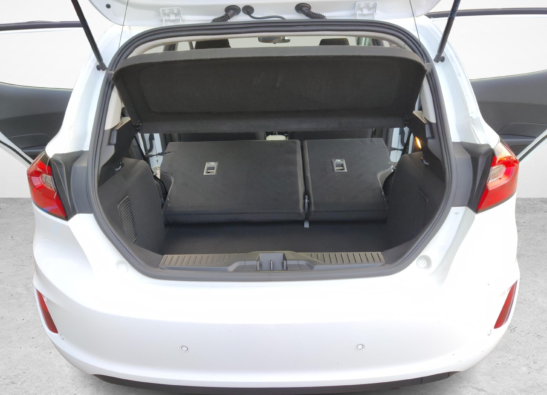 FORD Fiesta 1.0 EcoB Hybrid Titanium-image-15