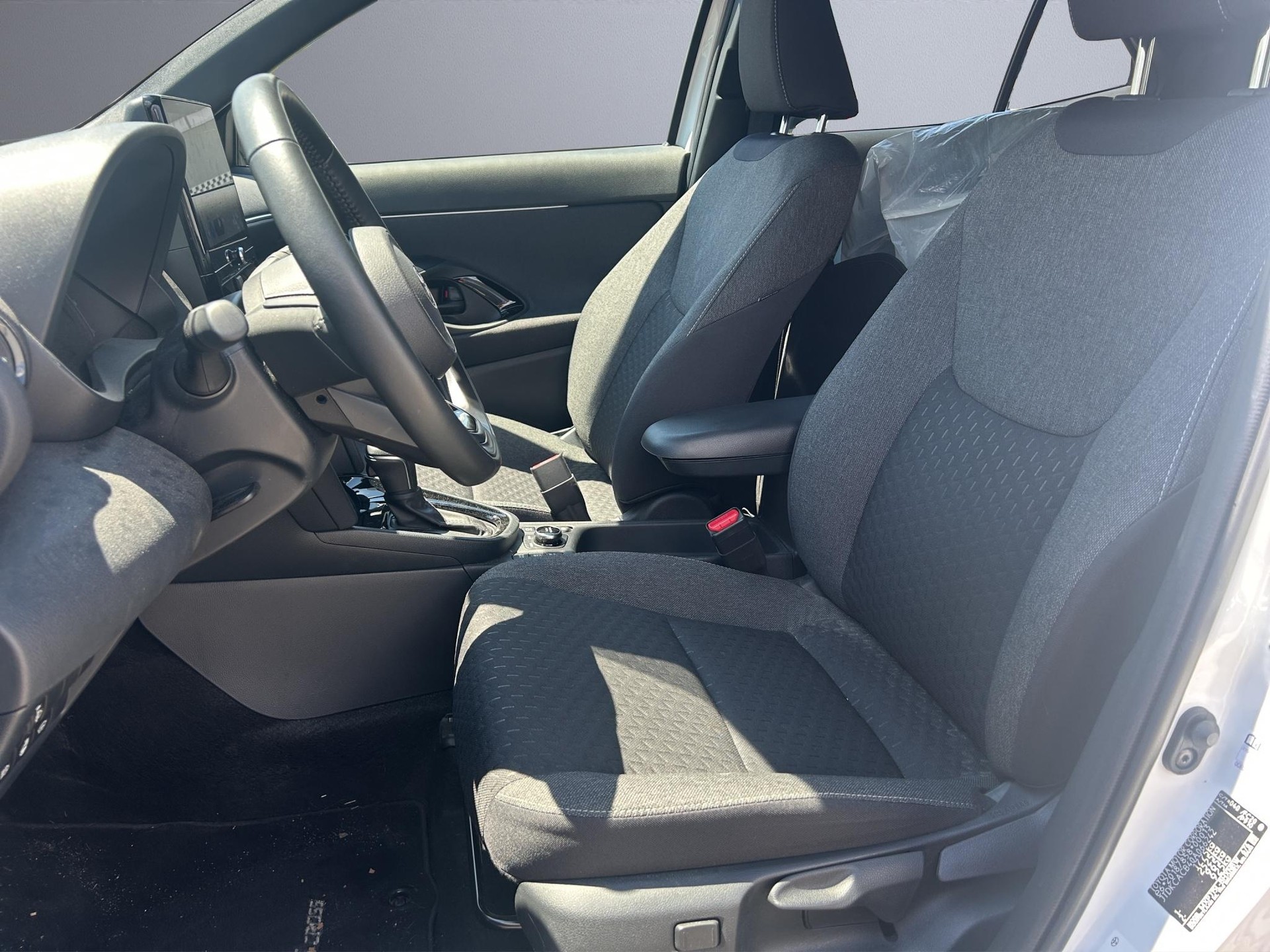 TOYOTA Yaris Cross 1.5 VVT-i HSD Trend AWD-i-image-8