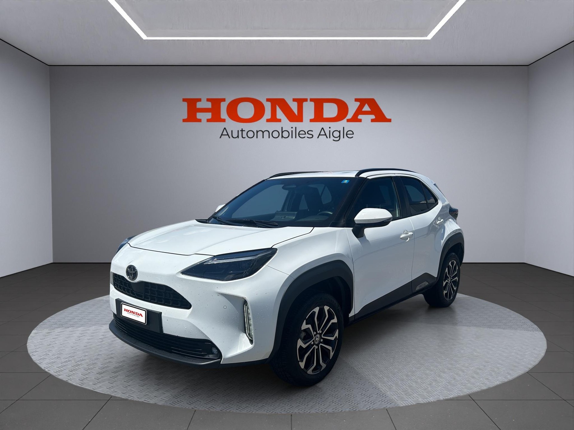 TOYOTA Yaris Cross 1.5 VVT-i HSD Trend AWD-i-image-0