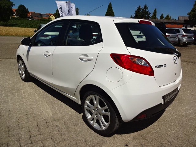 MAZDA 2 1.3i 16V Exclusive-image-2