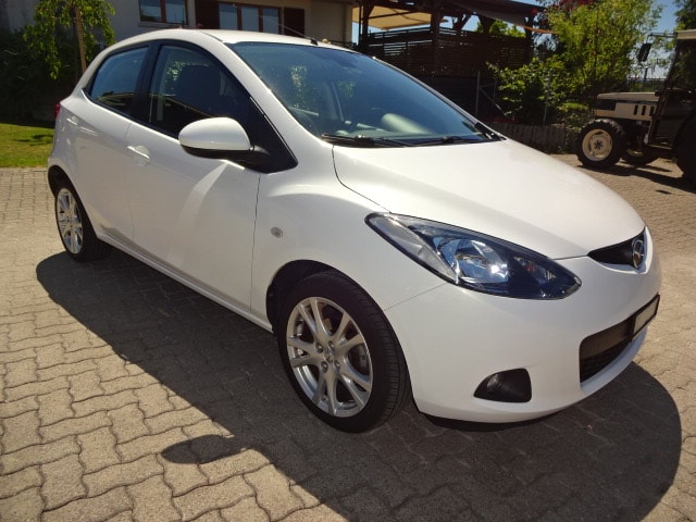 MAZDA 2 1.3i 16V Exclusive-image-6
