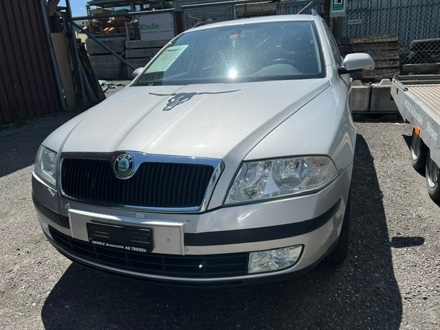 SKODA Octavia 1.9 TDI Adventure 4x4-image-5