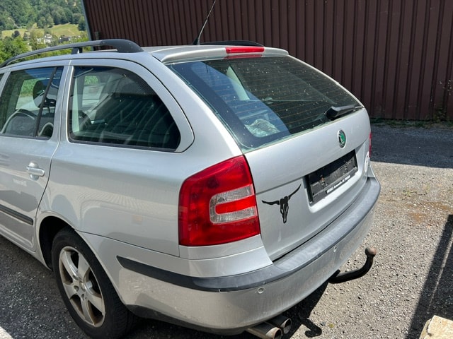 SKODA Octavia 1.9 TDI Adventure 4x4-image-8