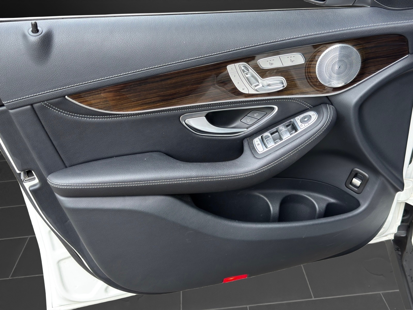 MERCEDES-BENZ GLC 250 d Exclusive 4Matic 9G-Tronic-image-15